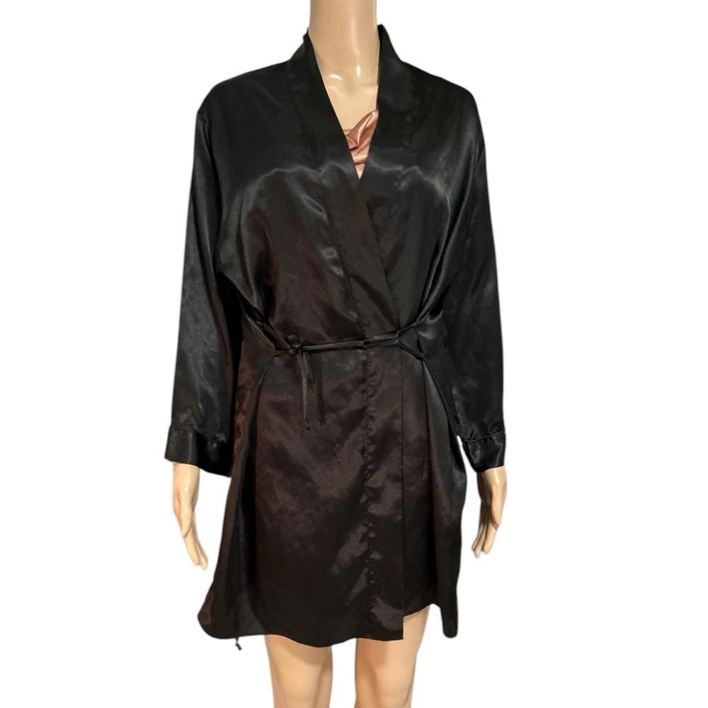 Designer Elegant Black Satin Robe Size ONE SIZE - 1 Thumbnail