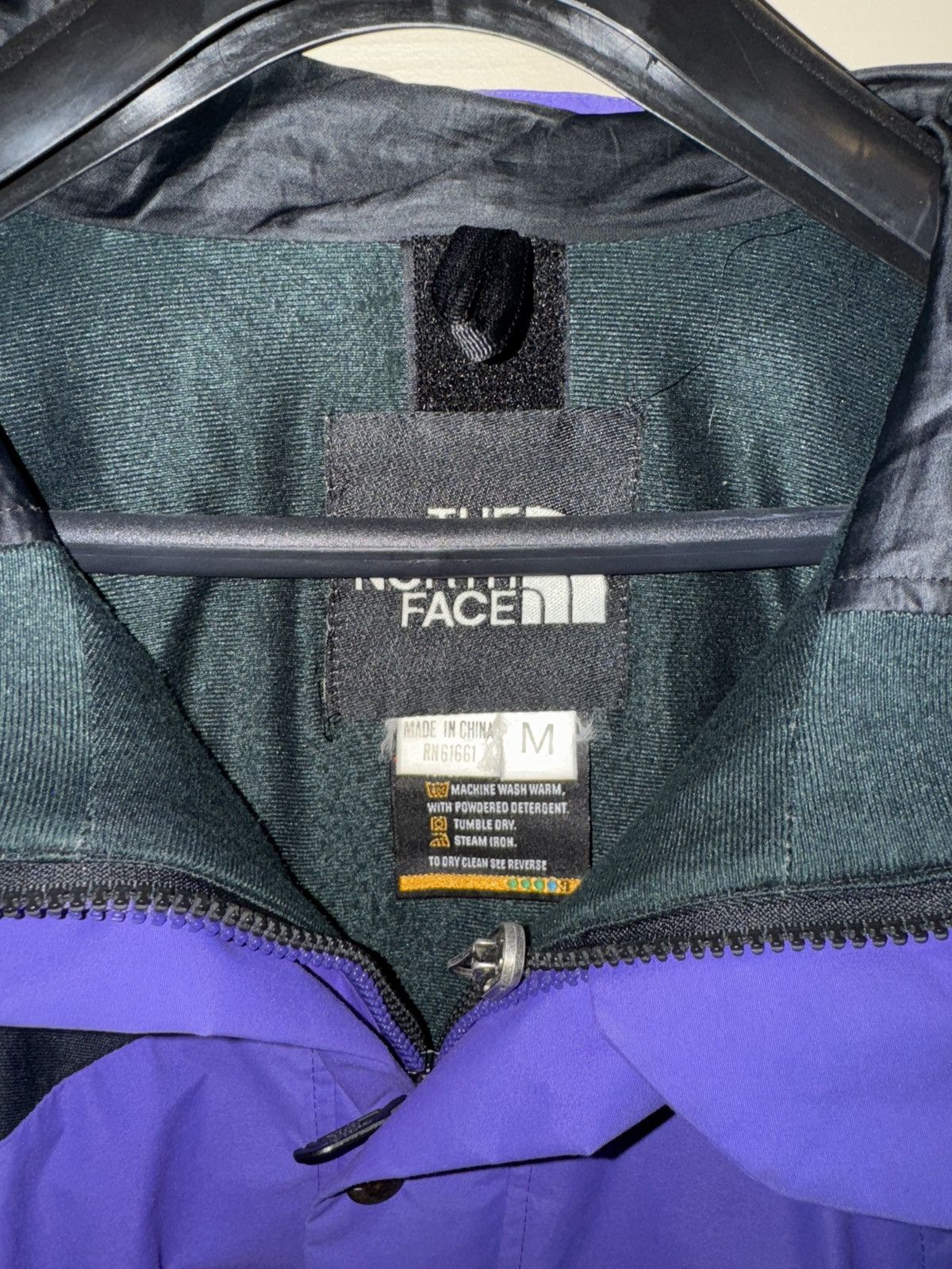 The North Face Mountain Gore-Tex retro jacket Size US M / EU 48-50 / 2 - 4 Thumbnail