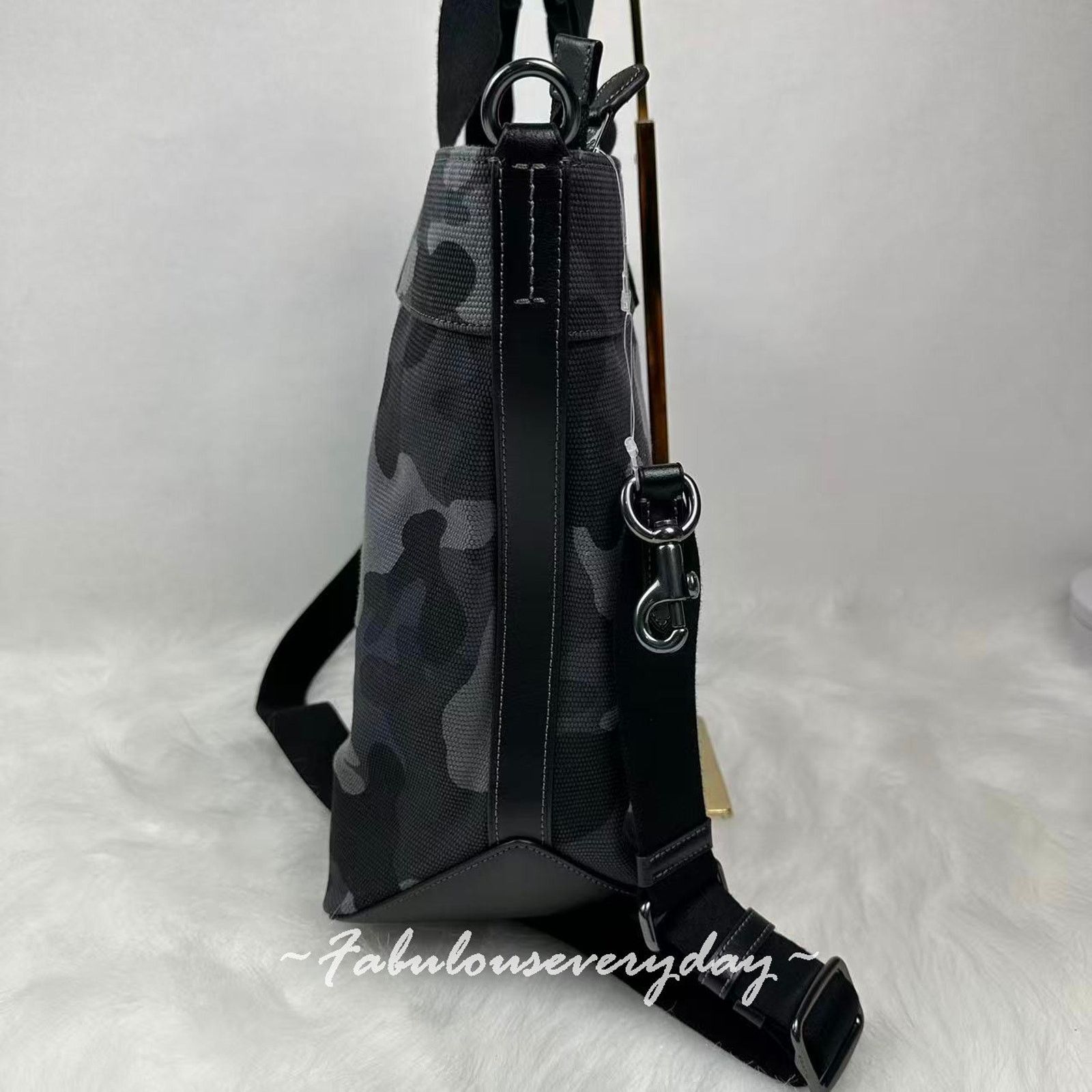 Coach Coach Tote 38 Crossbody Bag Camo Print In Canvas/Grey NWT Size ONE SIZE - 4 Thumbnail