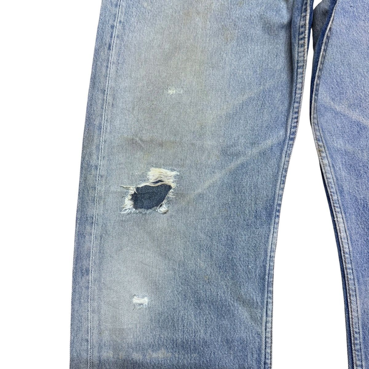Levi's Vintage Levis 501 Distressed Denim Jeans Size US 35 - 6 Thumbnail