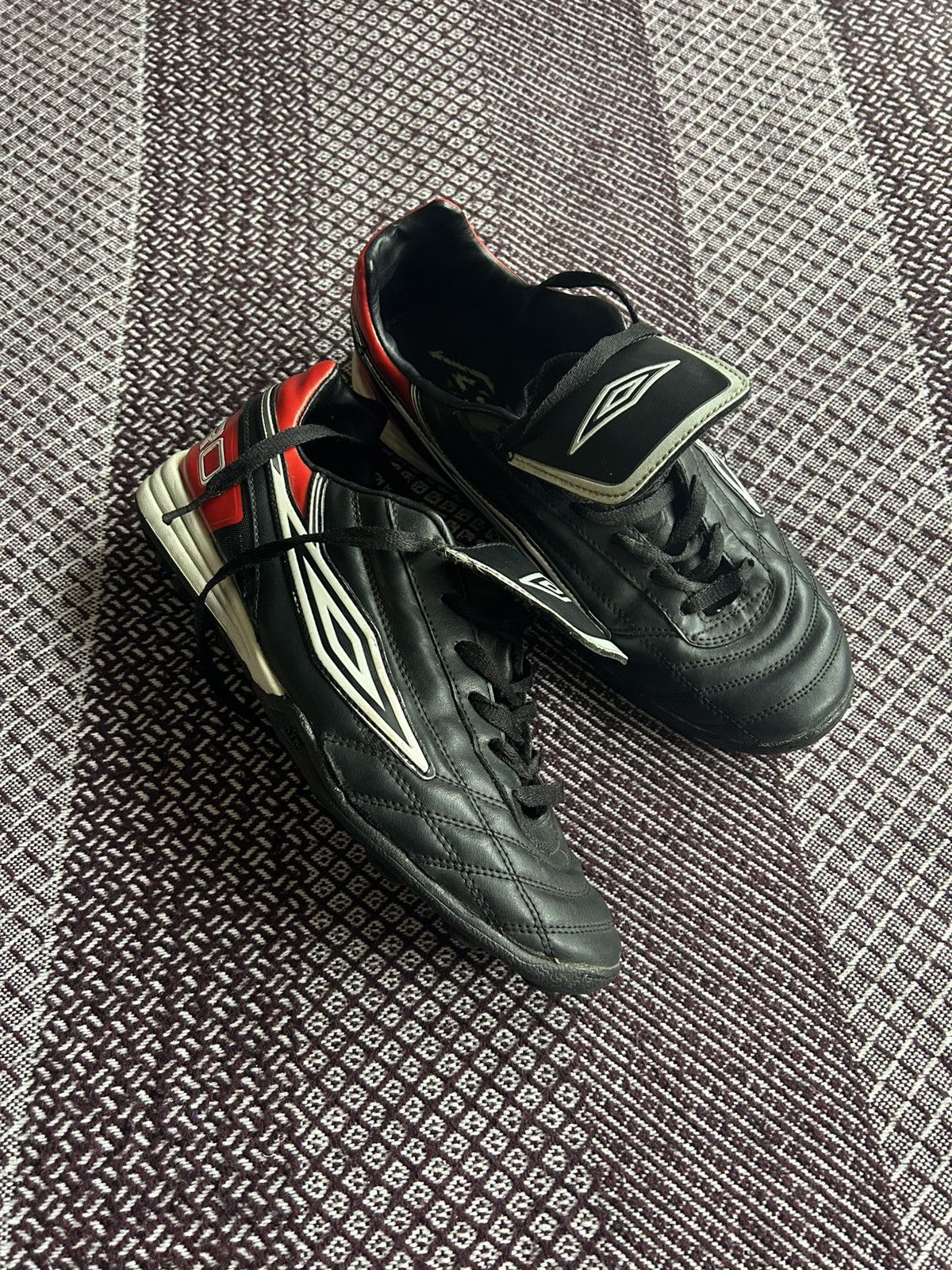 Umbro Vintage Umbro Leather Football Casual Shoes Rare Streetwear Size US 10.5 / EU 43-44 - 14 Thumbnail