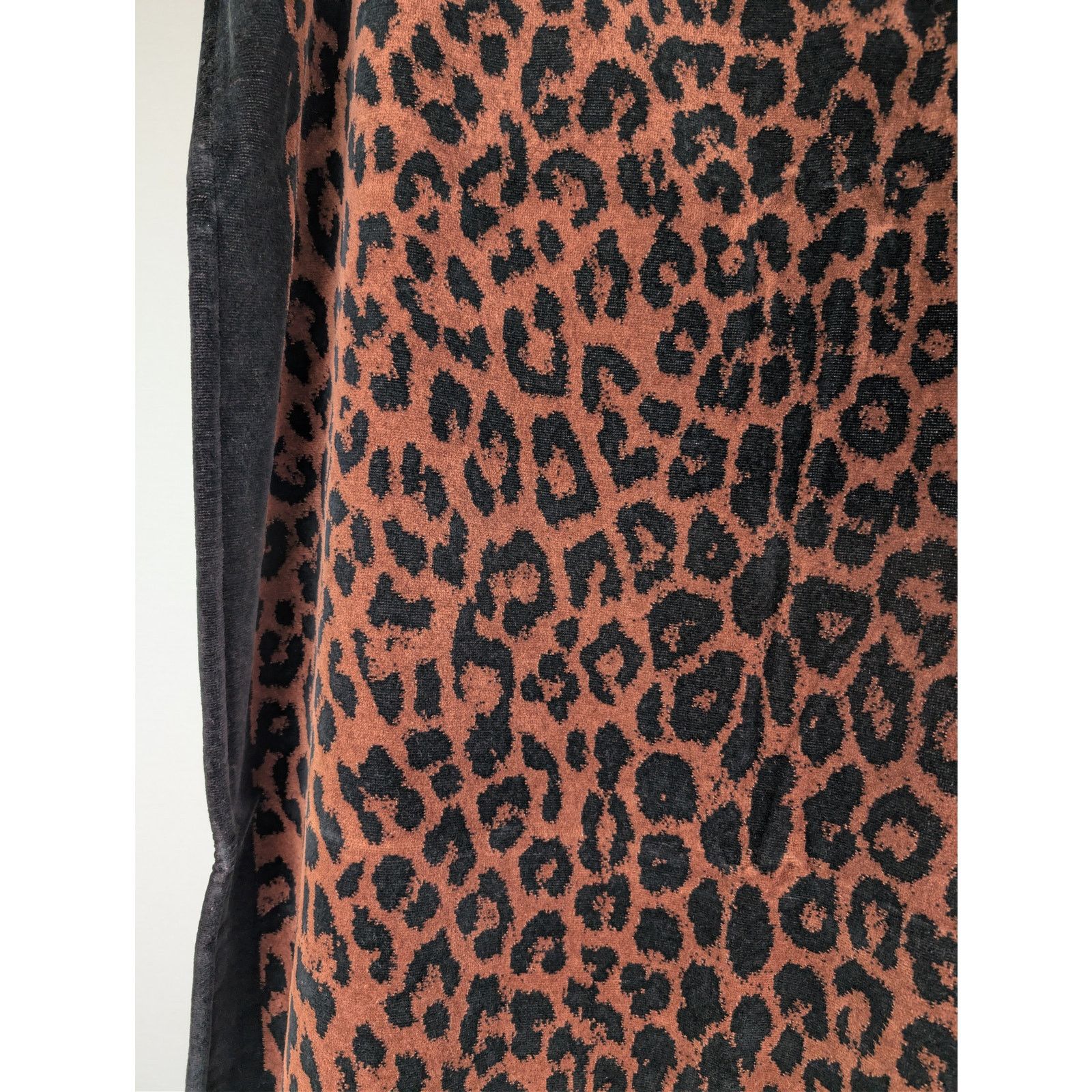 Tom Ford o1rshd1 Size: OS / Towel Towel In Leopard Brown Size ONE SIZE - 4 Thumbnail