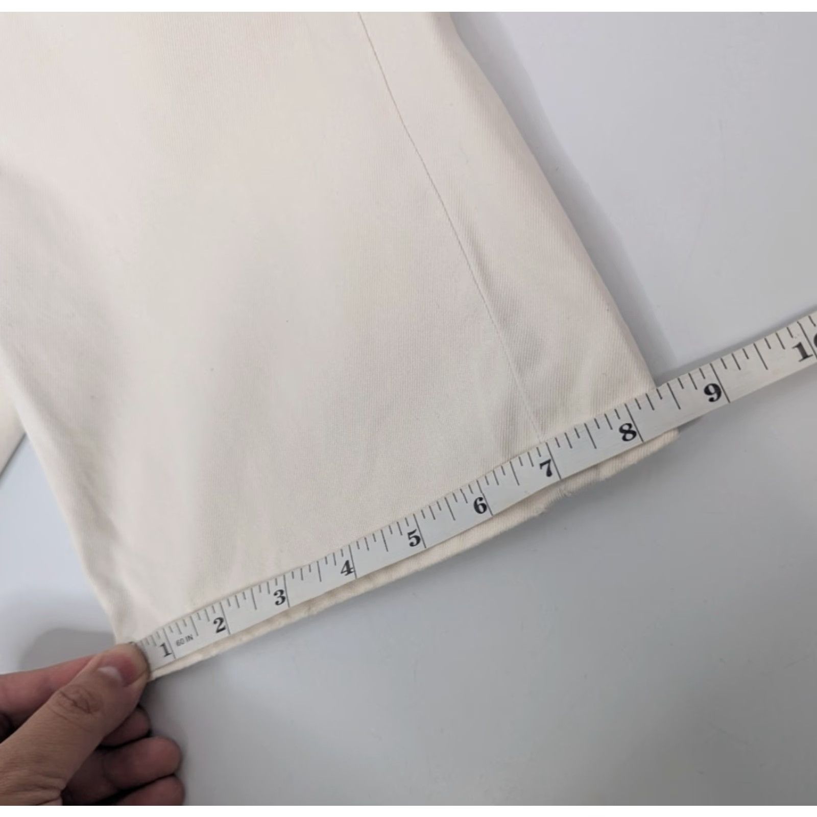 Levi's Levi's Pants Shirt Twills Utility Cotton White Cream Chino Women Size 6 Regular Mid Rise Pants Casual Vintage? No. Size 28" / US 6 / IT 42 - 7 Thumbnail