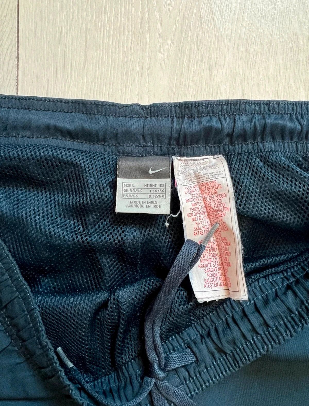 Nike . Nike Vintage trackpants y2k streetwear Rare Size US 33 - 6 Thumbnail
