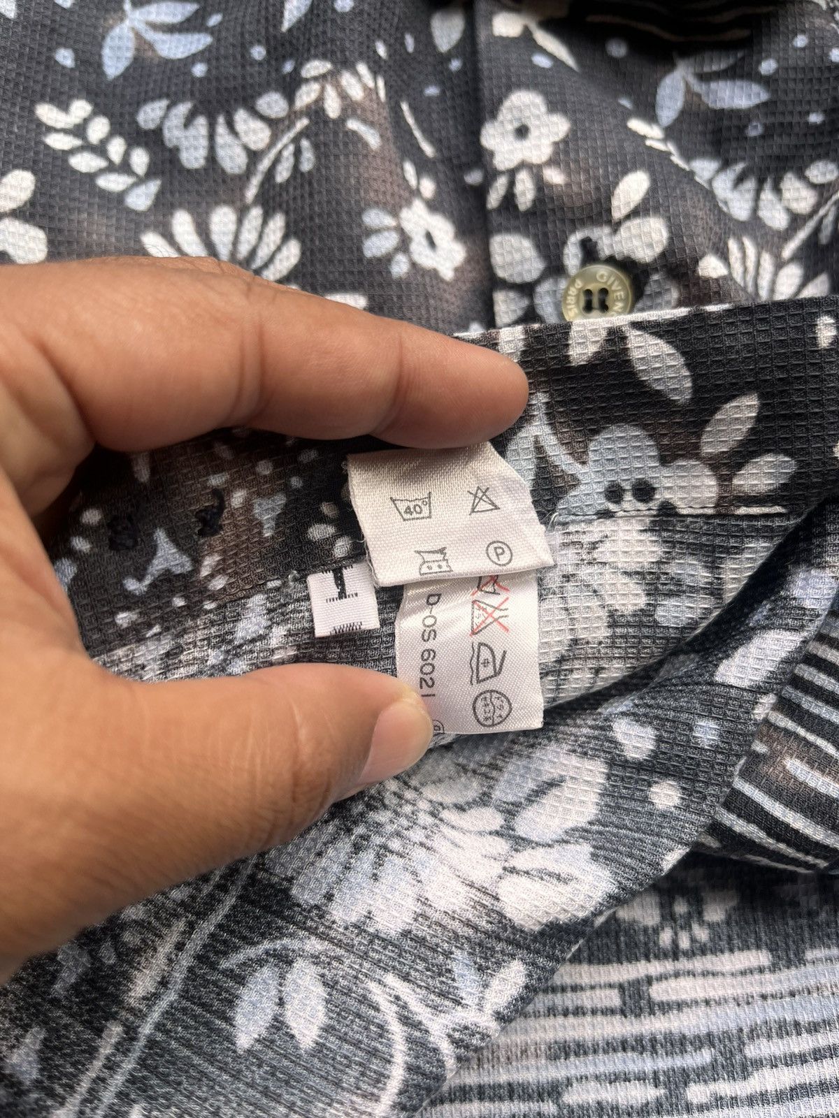 Givenchy Gentelman Givenchy Paris Button Up Shirt Size US L / EU 52-54 / 3 - 9 Thumbnail