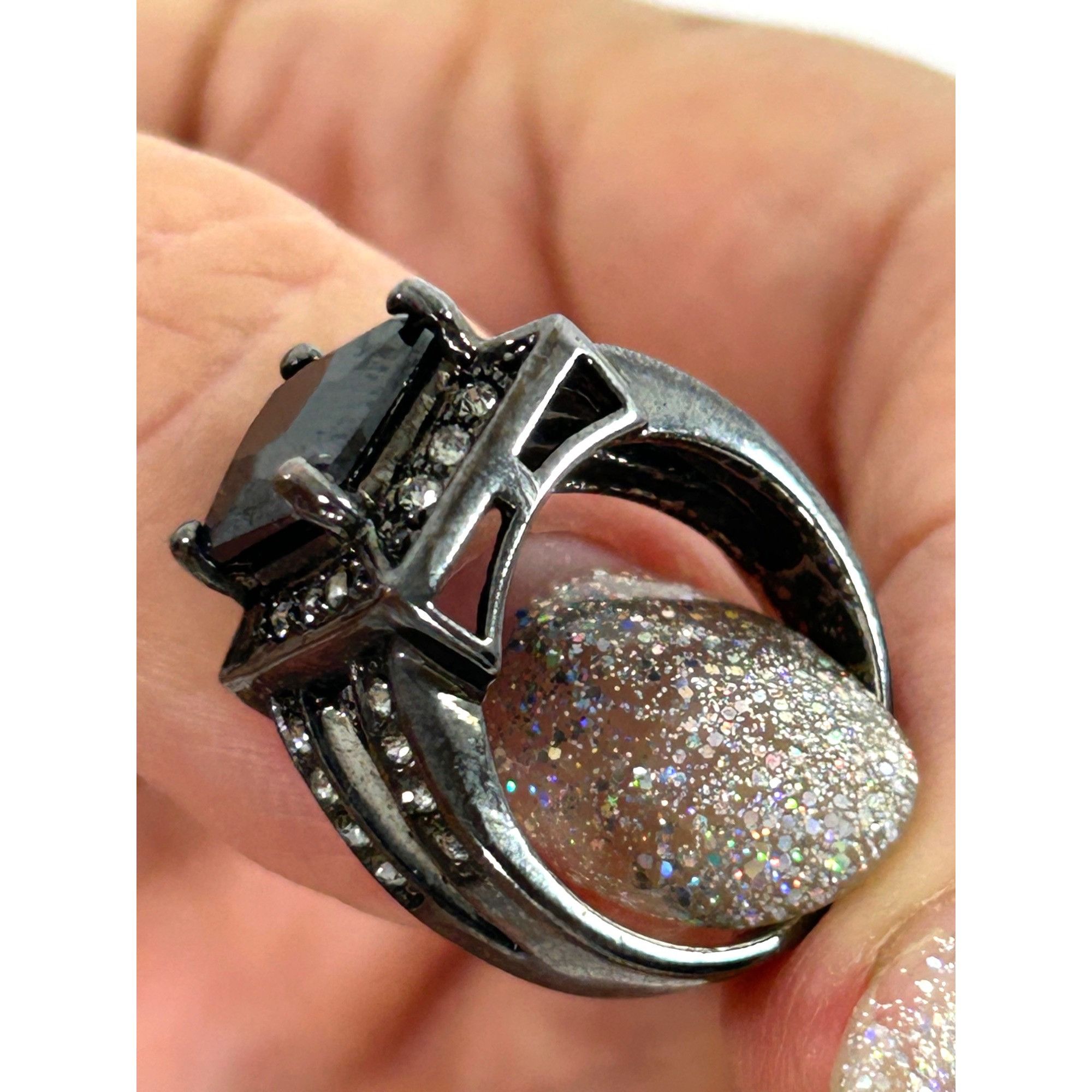 Other Fashion Jewelry Women’s Ring 6 Faux Square Black Princess Cu Size ONE SIZE - 7 Thumbnail