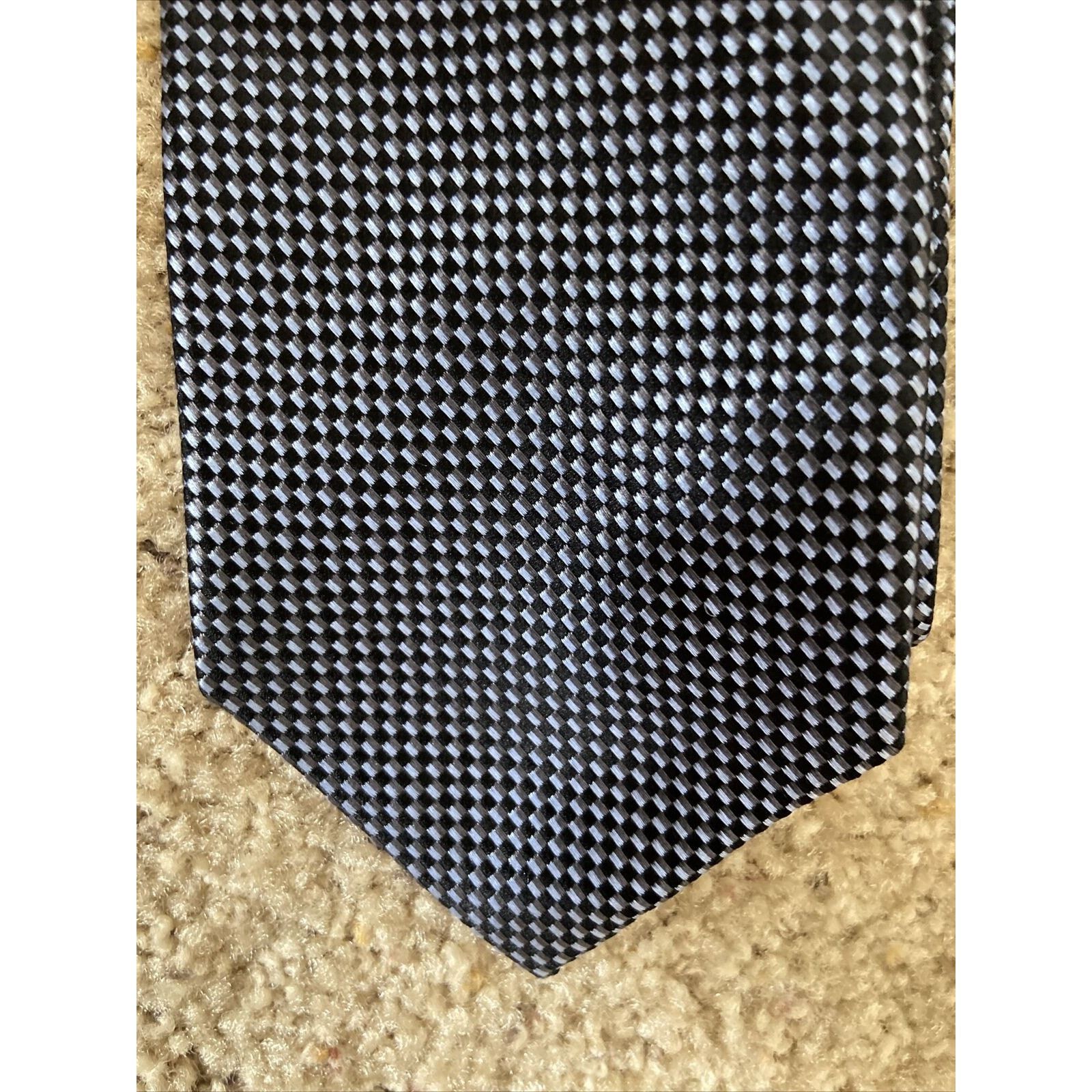 Michael Kors Michael Kors Neck Tie Navy Blue Geometric Pattern 100% Silk Size ONE SIZE - 3 Thumbnail