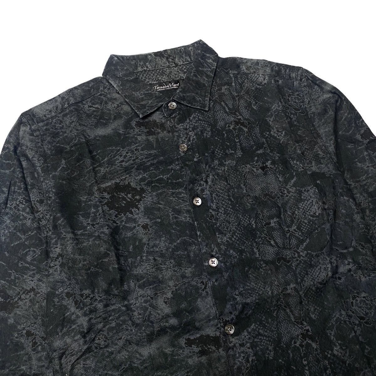 Tornado Mart 2000's Tornado Mart Snakeskin Tribal Shirts Size US S / EU 44-46 / 1 - 2 Thumbnail