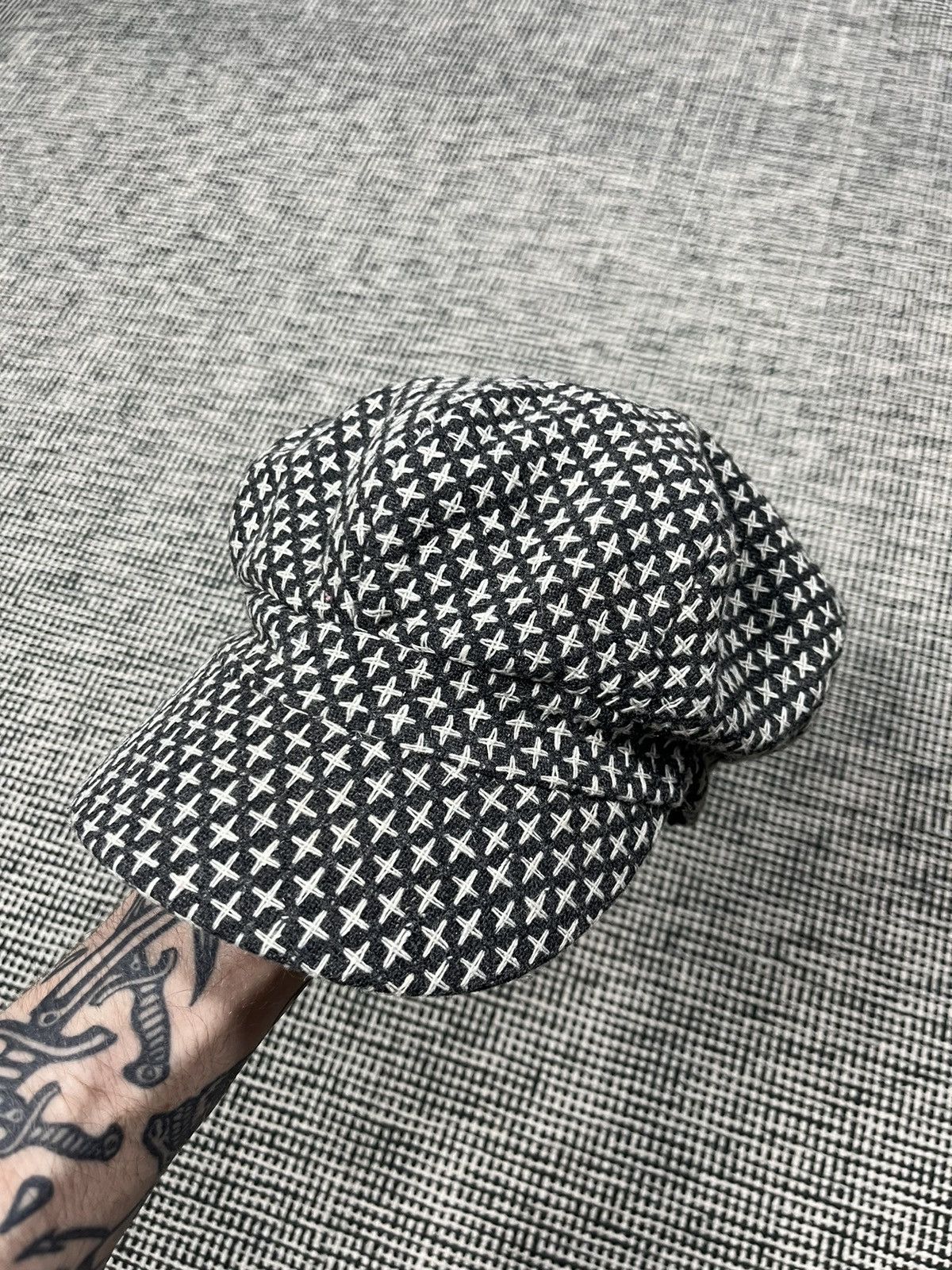 Vintage Cross stitched paper boy puff cap avant garde Size ONE SIZE - 1 Thumbnail