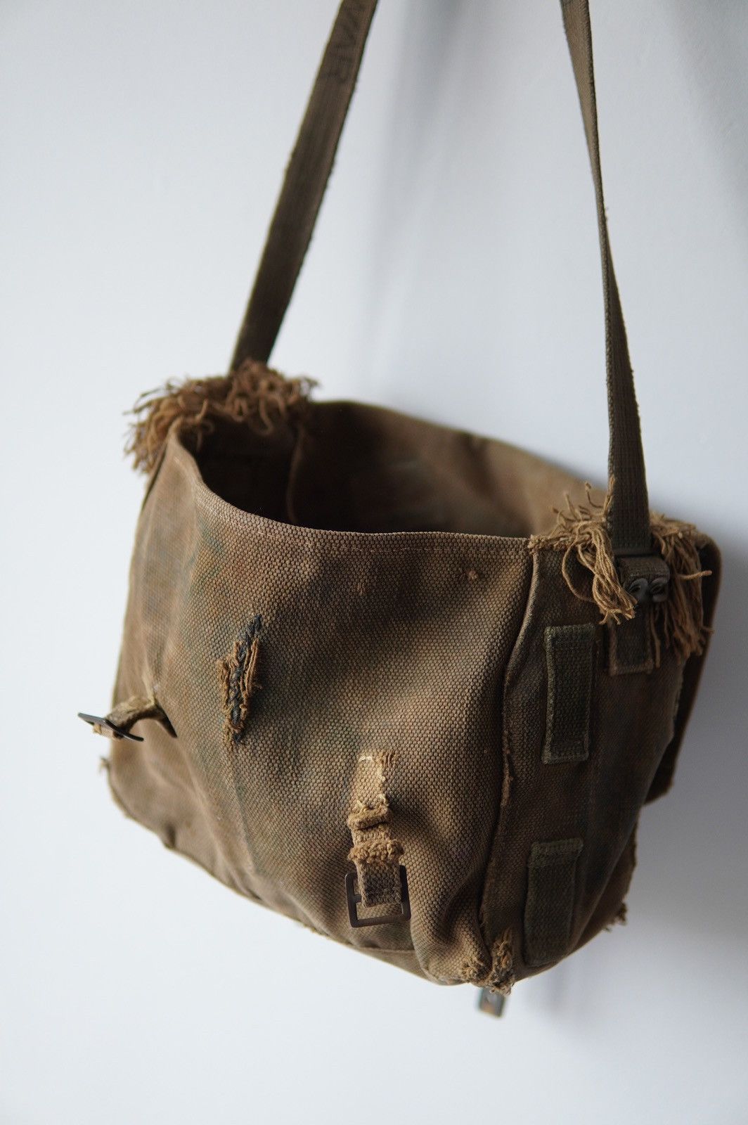 Vintage WWII Painted Canvas Shoulders Bag Size ONE SIZE - 12 Thumbnail