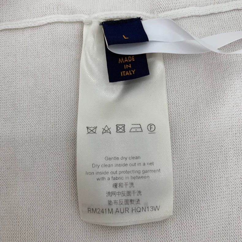 Louis Vuitton Louis Vuitton 24 white logo printed cotton crewneck T-shir Size US L / EU 52-54 / 3 - 6 Thumbnail