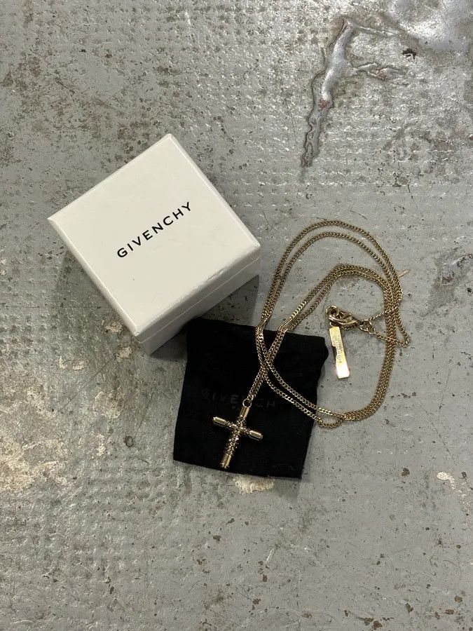 Givenchy Givenchy Gold Metal Cross Necklace Size ONE SIZE - 1 Thumbnail
