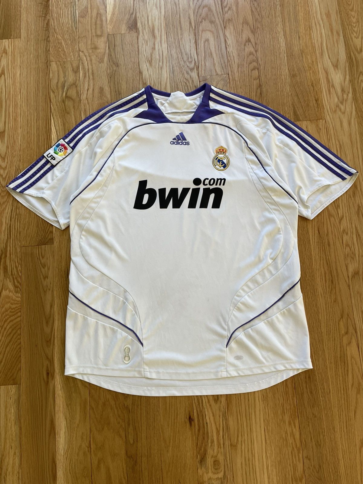 adidas Real Madrid 07-08 ユニフォーム Real Madrid 07/08 Adidas Home Football Soccer Jersey Kit XL