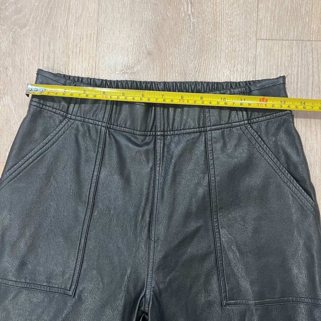 Spanx SPANX Black Faux Leather Joggers Lined Slimming Pants Women’s Small Size 27" / US 4 / IT 40 - 3 Thumbnail