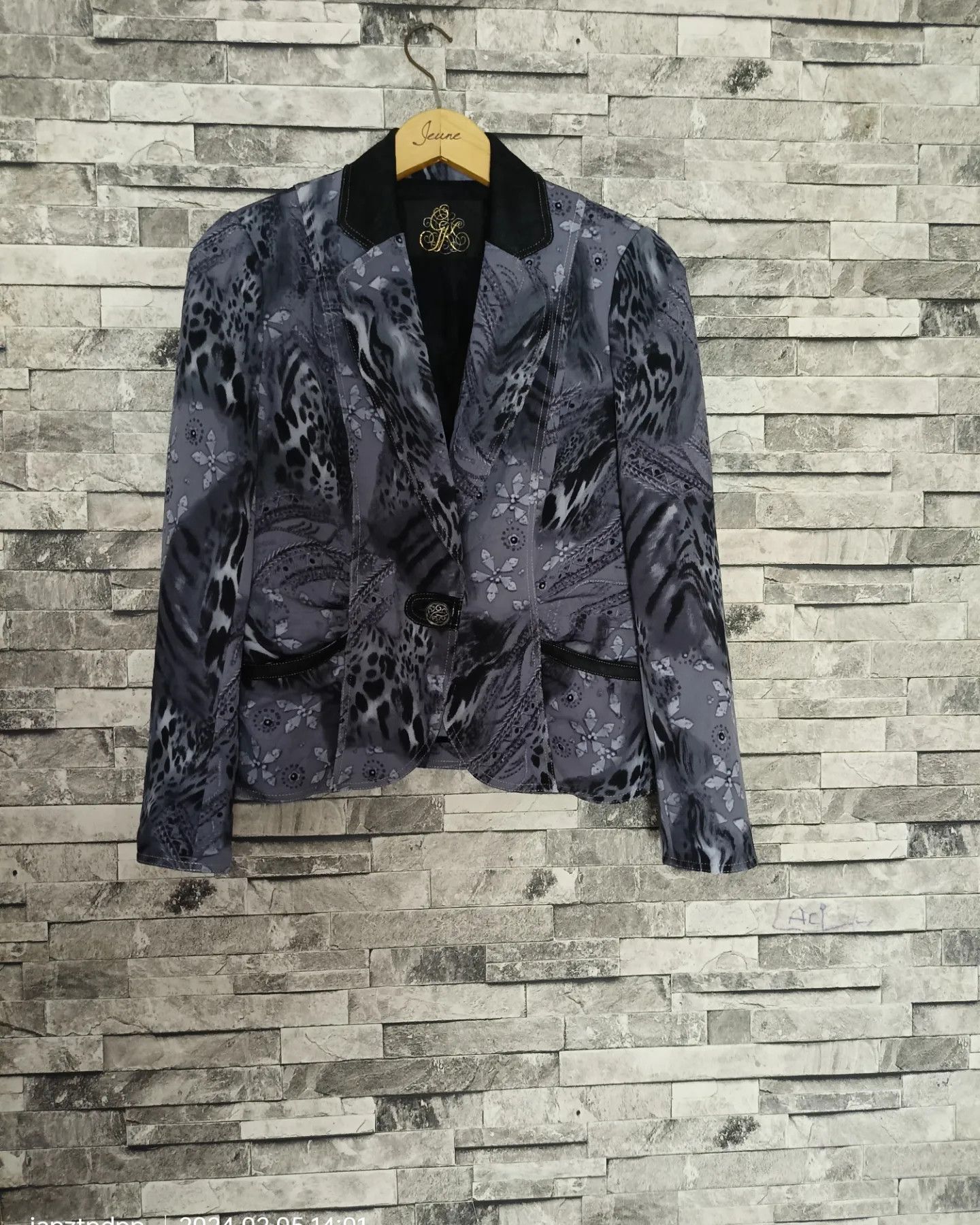 image of Vintage Lamoda Goji Printed Blazer Jacket in Purple, Women's (Size Medium)