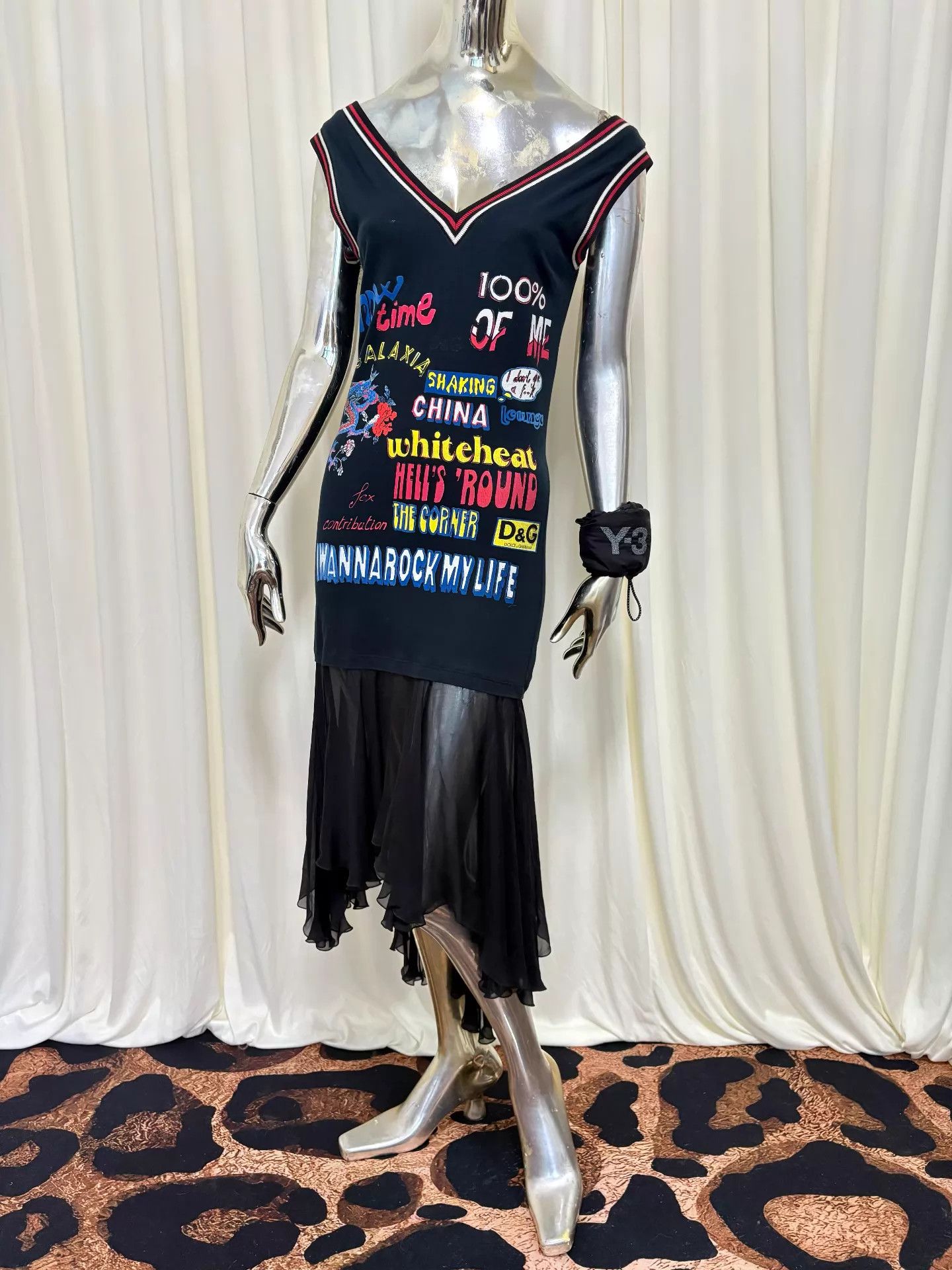 Dolce & Gabbana D&G women's V-neck Logo Print Cotton-Silk Sporty Dress 42 Size M / US 6-8 / IT 42-44 - 1 Thumbnail