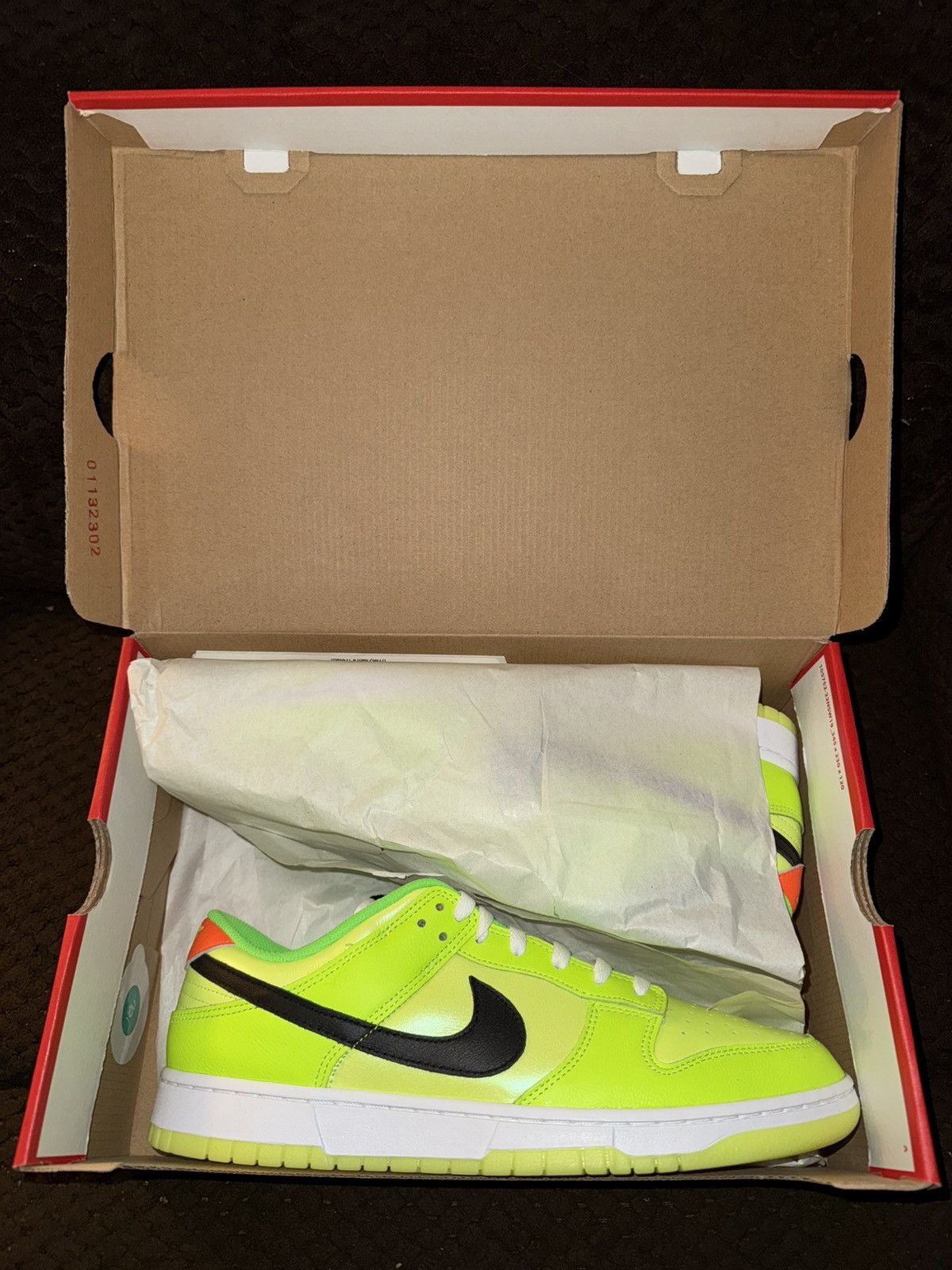 Nike Nike Dunk Low SE “Splash Volt” NEW w/ Box! glow-in-the-dark! Size US 12.5 / EU 45-46 - 5 Thumbnail