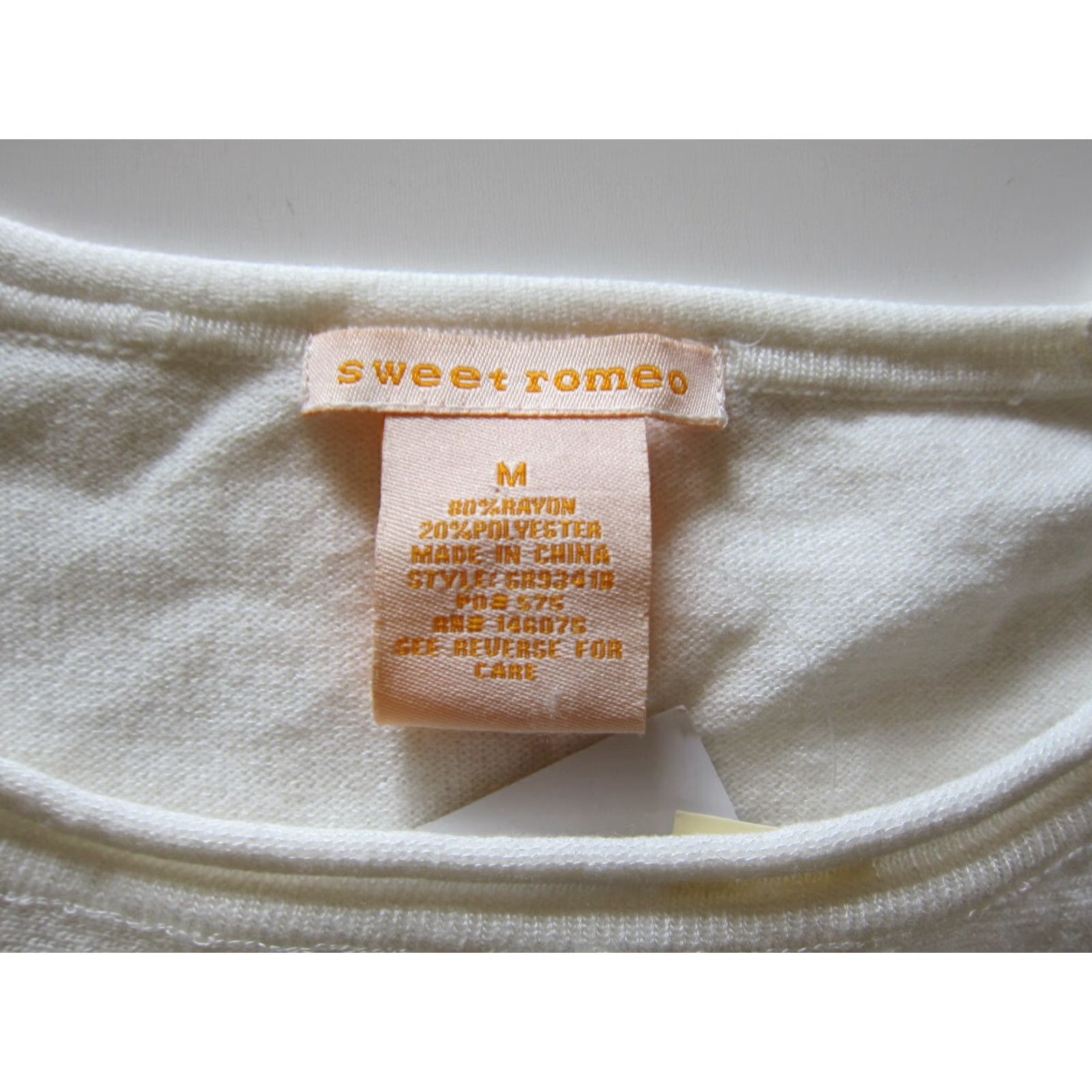 Nordstrom NWT Sweet Romeo Nordstrom White Open Shoulder Long Sleeve Sweater Women Medium Size M / US 6-8 / IT 42-44 - 5 Thumbnail