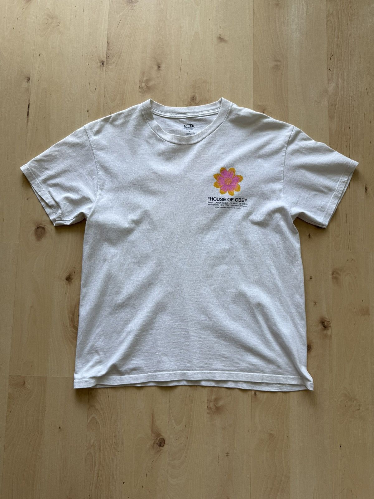 Obey Obey House of Obey boxy flower tshirt Size US L / EU 52-54 / 3 - 2 Thumbnail