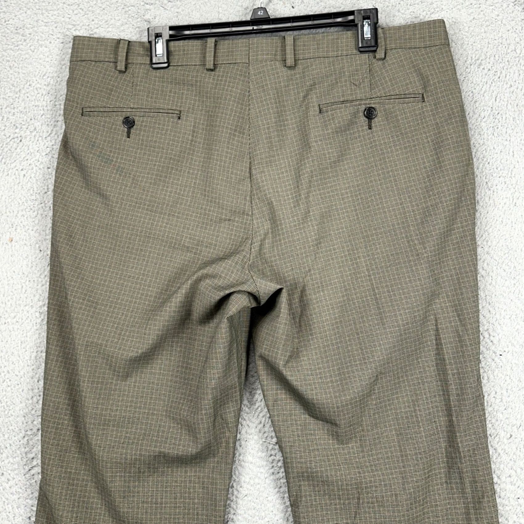Ralph Lauren Lauren Ralph Lauren Mens Dress Pants 39X30 Tan Grey Houndstooth Pleated Straight Pants Mens 39X30 Beige Belted Slacks Office Formal Pants Mens Size US 39 - 3 Thumbnail