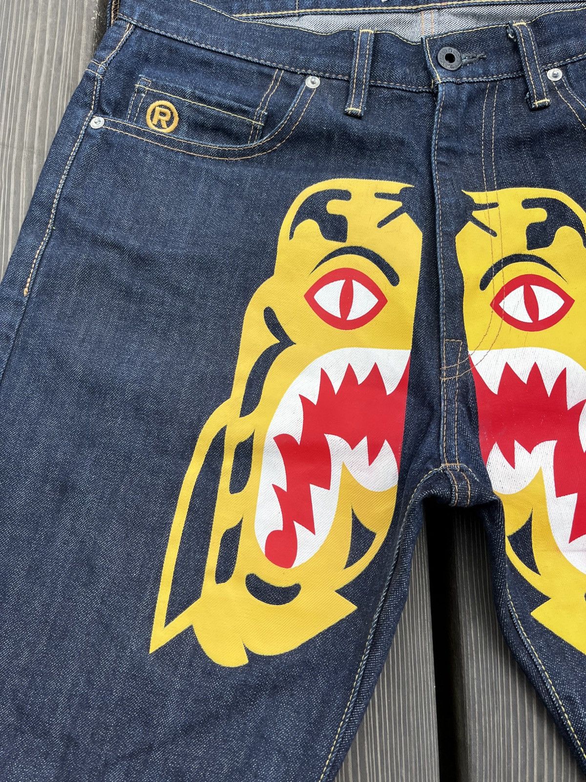 Vintage RARE🔥Bape Tiger Vintage Denim Shorts Big Logo Jeans Y2K Size US 32 / EU 48 - 3 Thumbnail