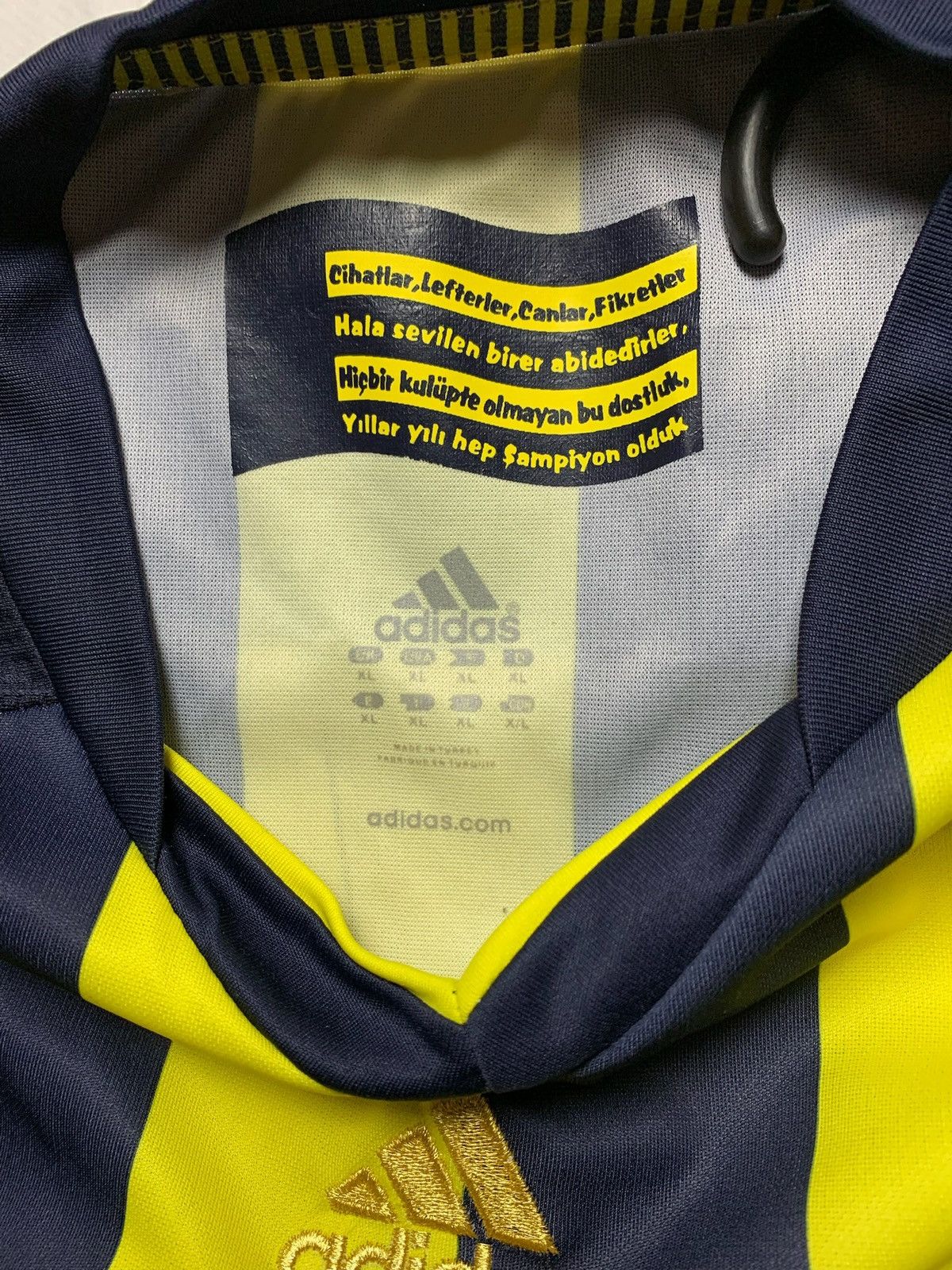 Vintage Vintage Fenerbahce soccer tee striped yellow size L Size US L / EU 52-54 / 3 - 3 Thumbnail
