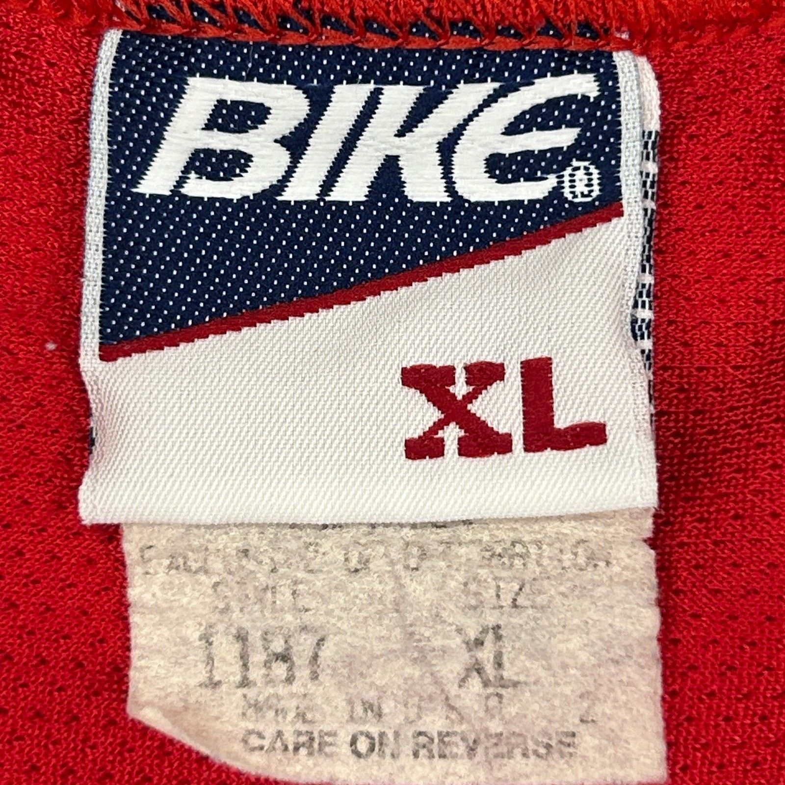 Vintage Vintage 90s Wisconsin Badgers Football Jersey Shirt Red XL Size US XL / EU 56 / 4 - 7 Thumbnail