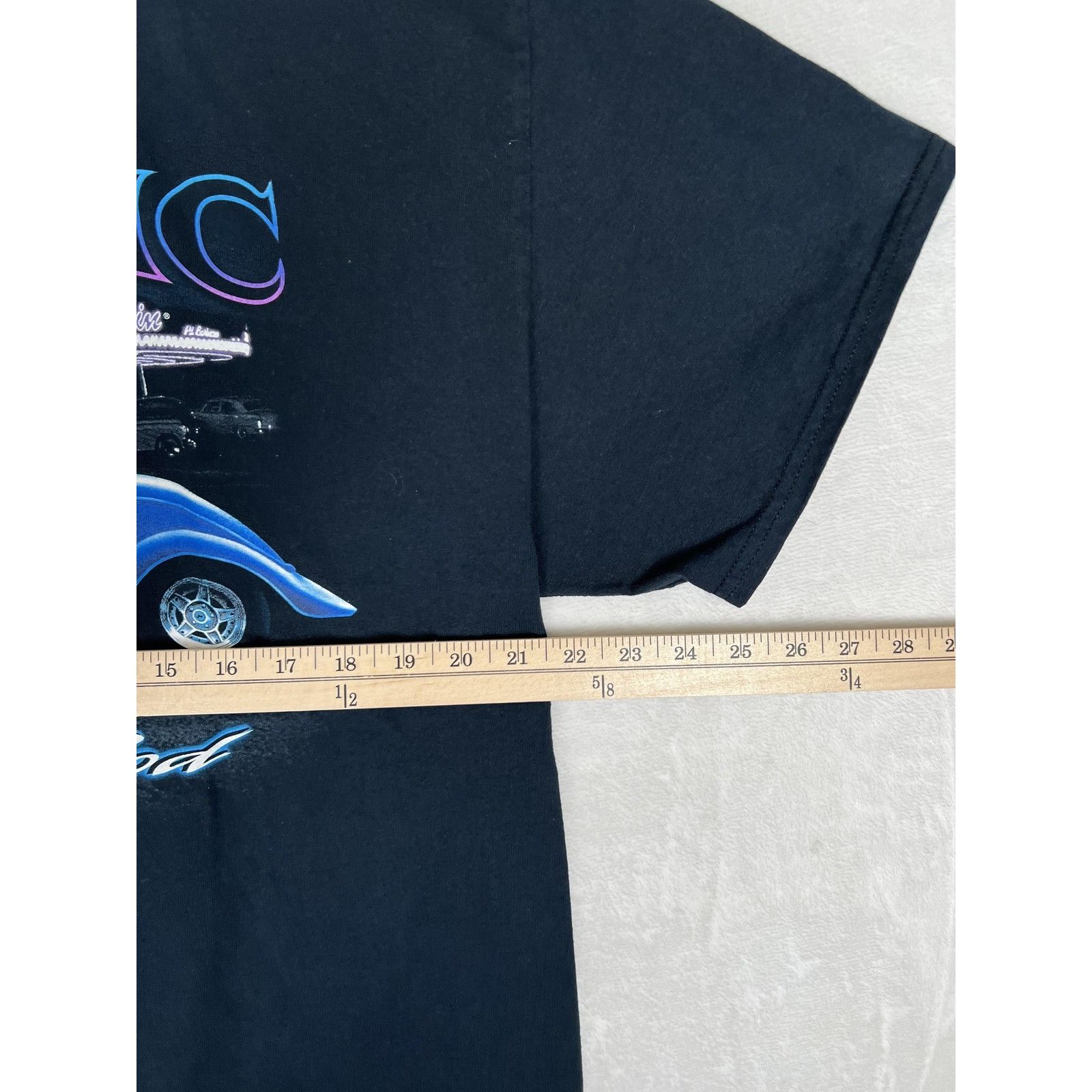 Gildan Mels Drive-In Classic Street Rod T-Shirt Mens XL Black Car G Size US XL / EU 56 / 4 - 5 Thumbnail