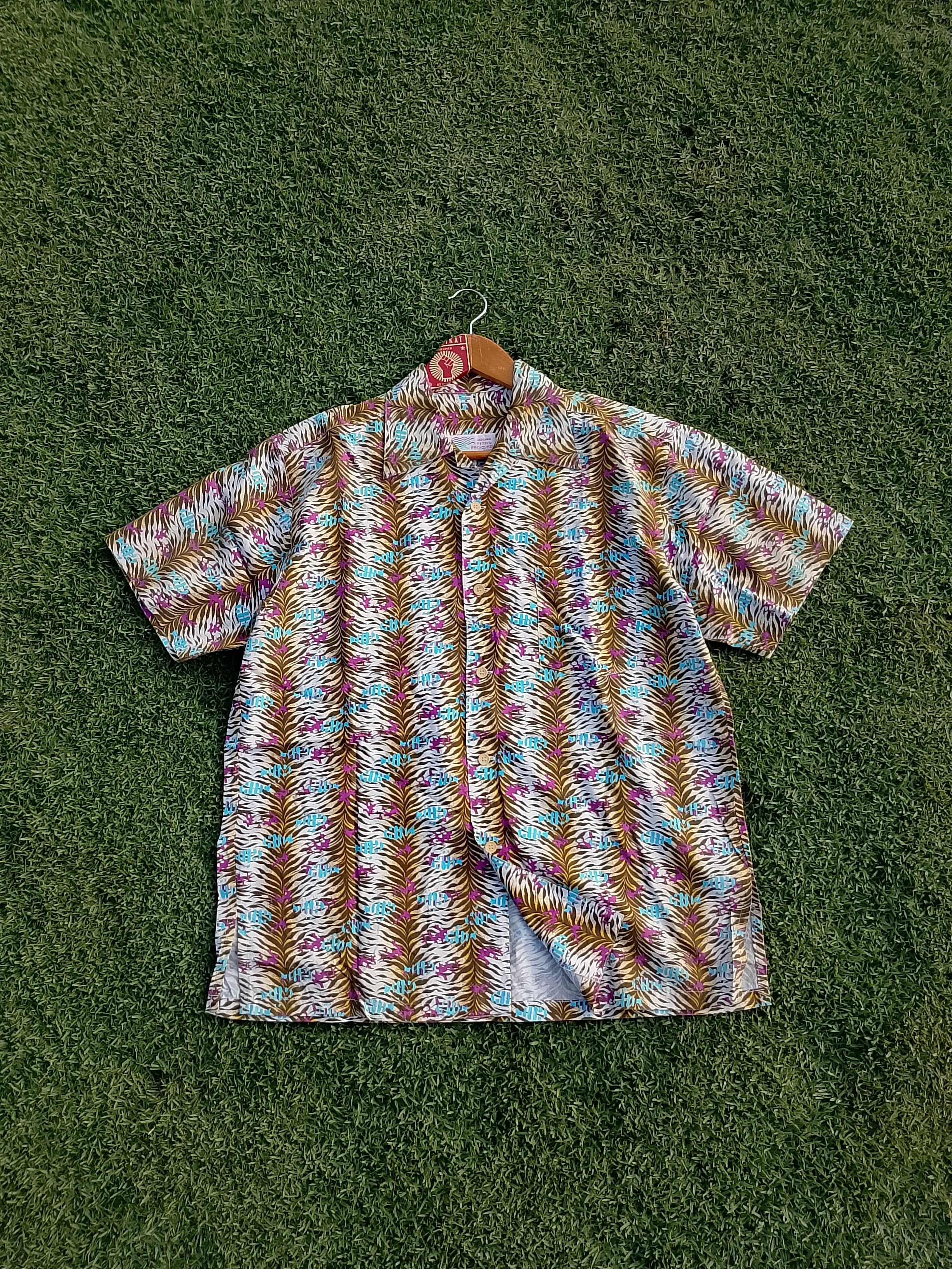 Vintage Okinawa Paradise Surfwear Hawaiian Beachwear Shirt