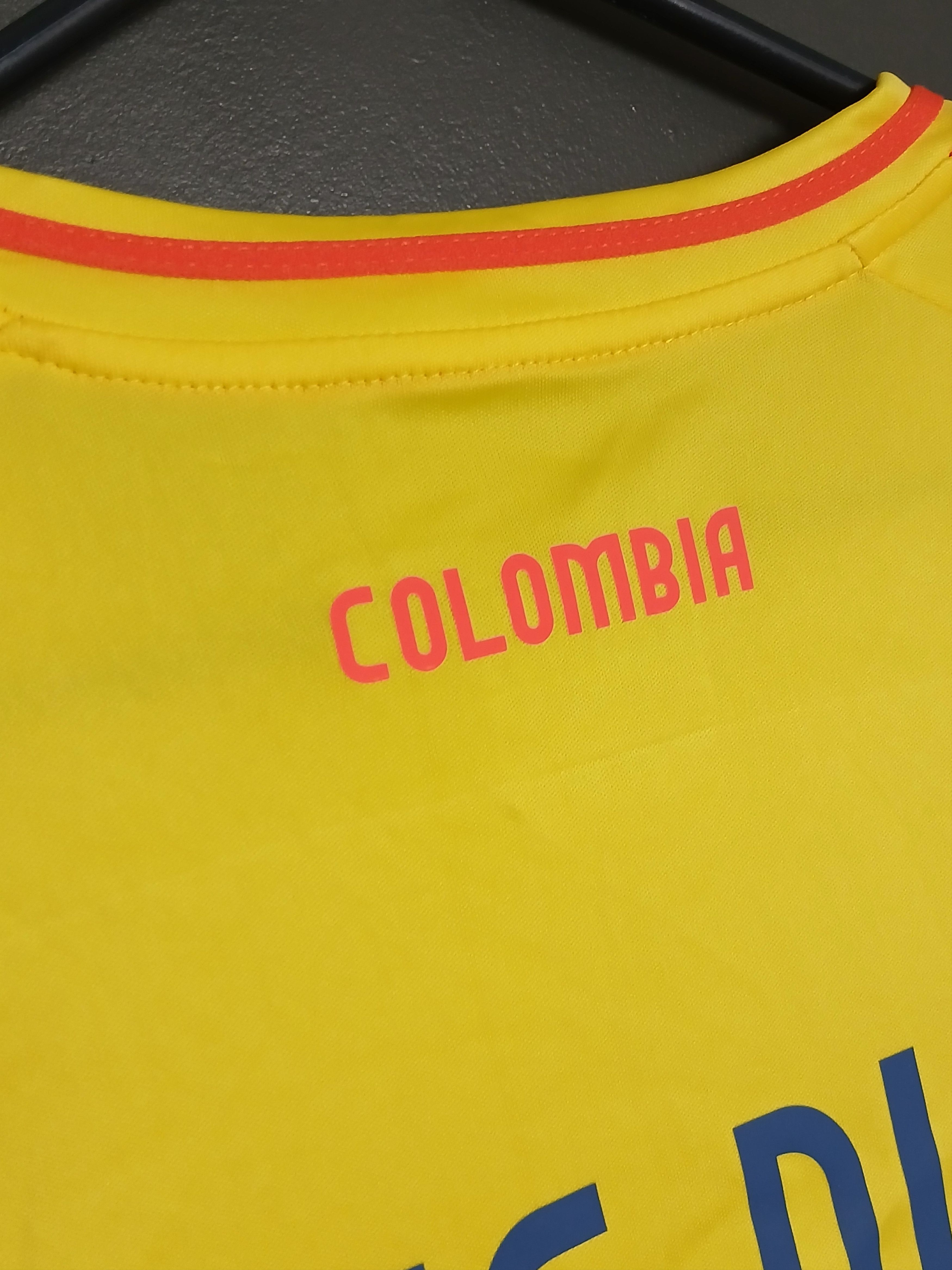 Other Colombia 24/25 Home Luis Diaz Football Jersey T-Shirt Size US XL / EU 56 / 4 - 6 Thumbnail