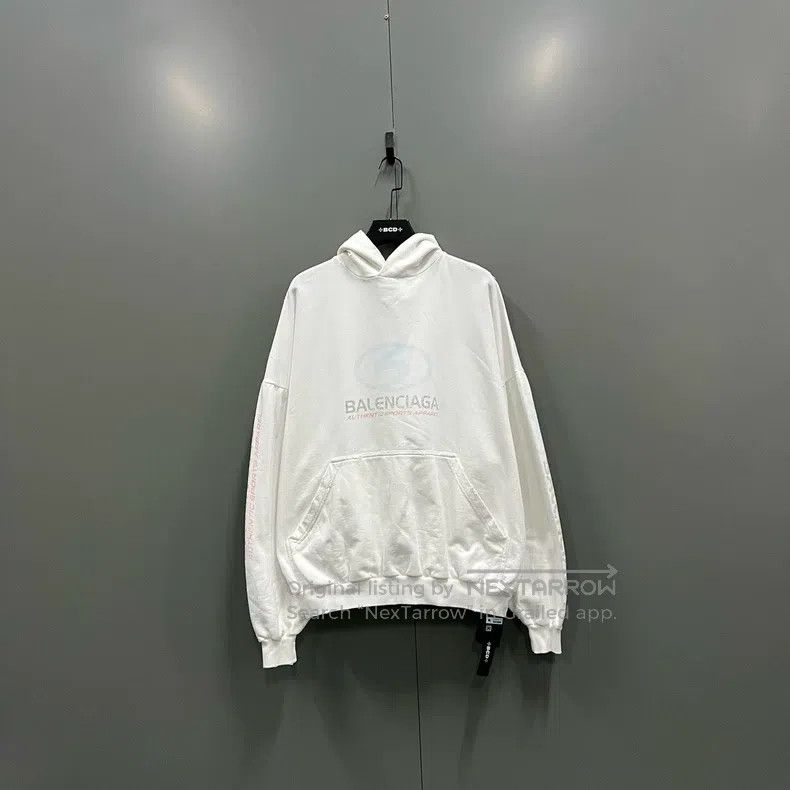 Balenciaga Balenciaga White Washed Logo Hoodie Size US S / EU 44-46 / 1 - 1 Thumbnail