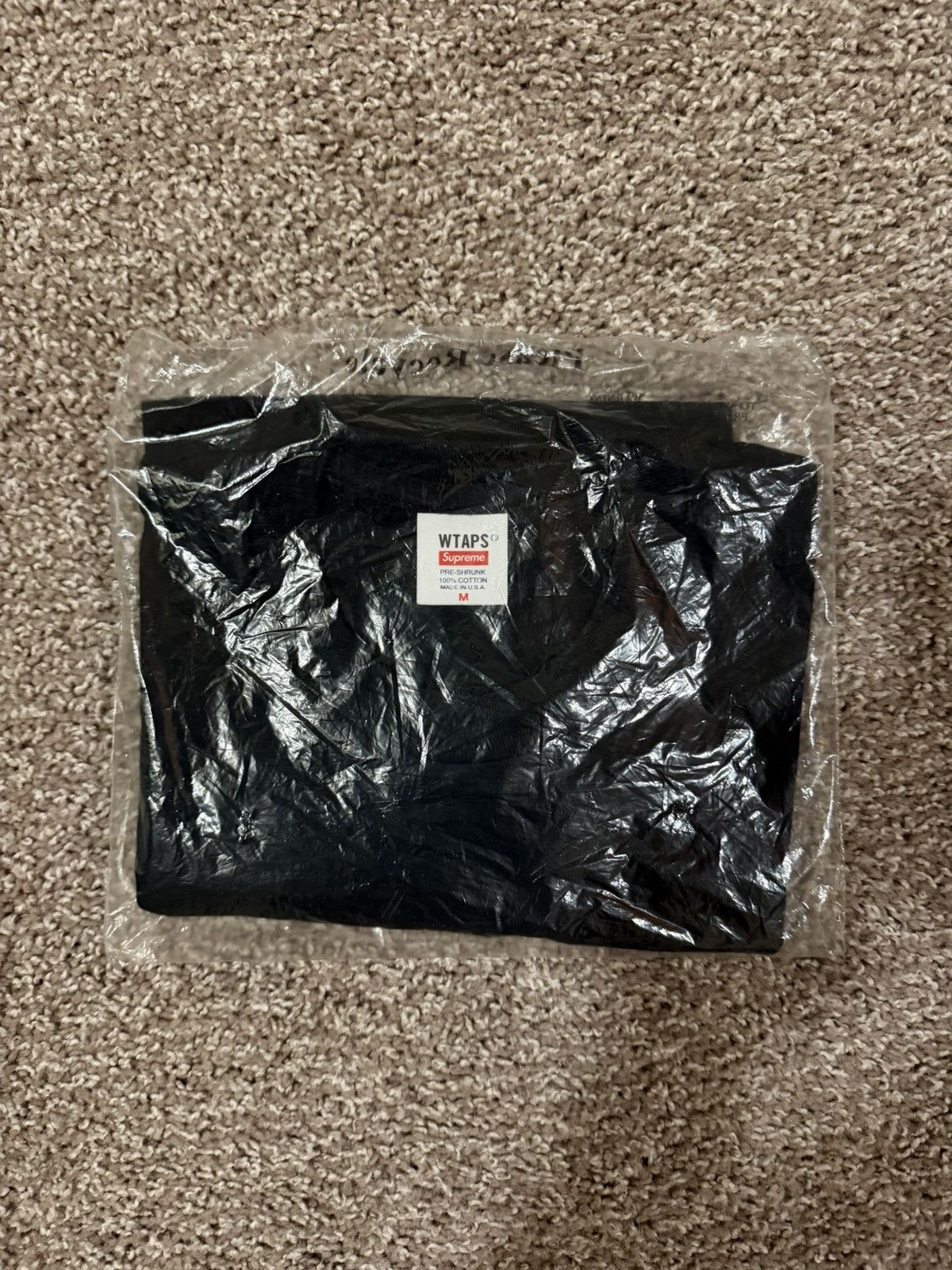 Supreme × Wtaps FW21 Supreme WTAPS Sic’em! Tee Black Size US M / EU 48-50 / 2 - 1 Thumbnail