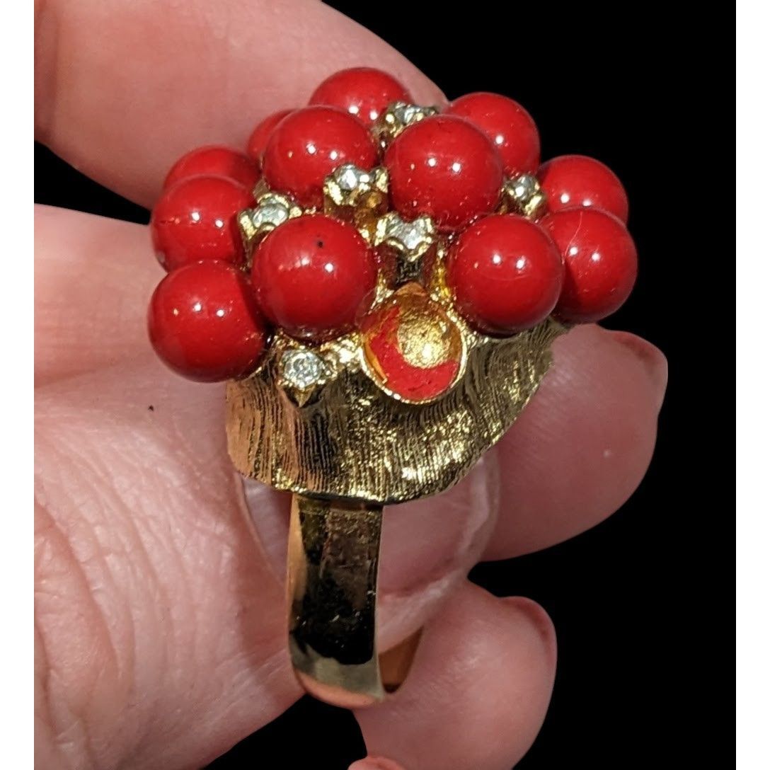 Other Vintage Chunky Red And Gold Tone Beaded Rhinestone Ring Size Size ONE SIZE - 5 Thumbnail