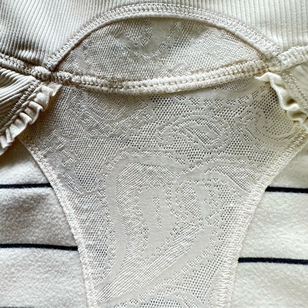 Lululemon Lululemon Star Runner I/2 Zip Lace Ivory Pullover Size 6 Size M / US 6-8 / IT 42-44 - 2 Thumbnail