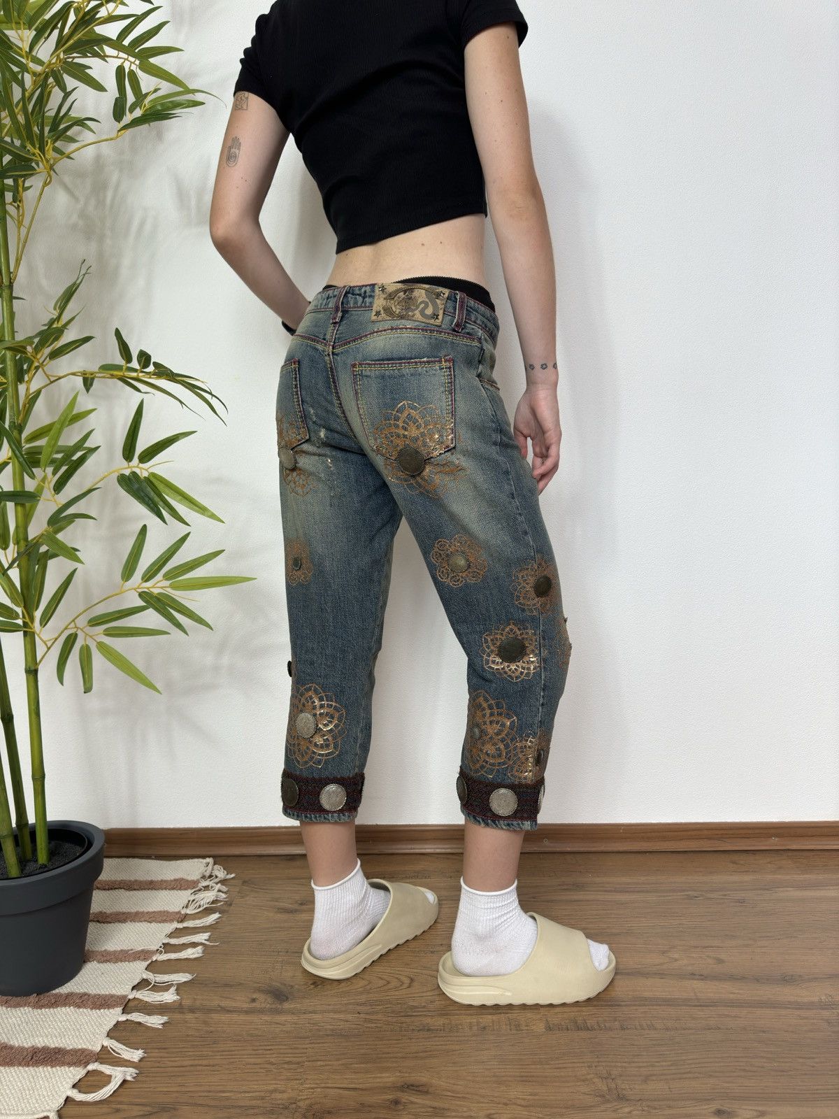 Roberto Cavalli 🪙 VINTAGE ROBERTO CAVALLI 2000s COIN BRIDGES SHORTS Size 24" / US 00 / IT 34 - 4 Thumbnail