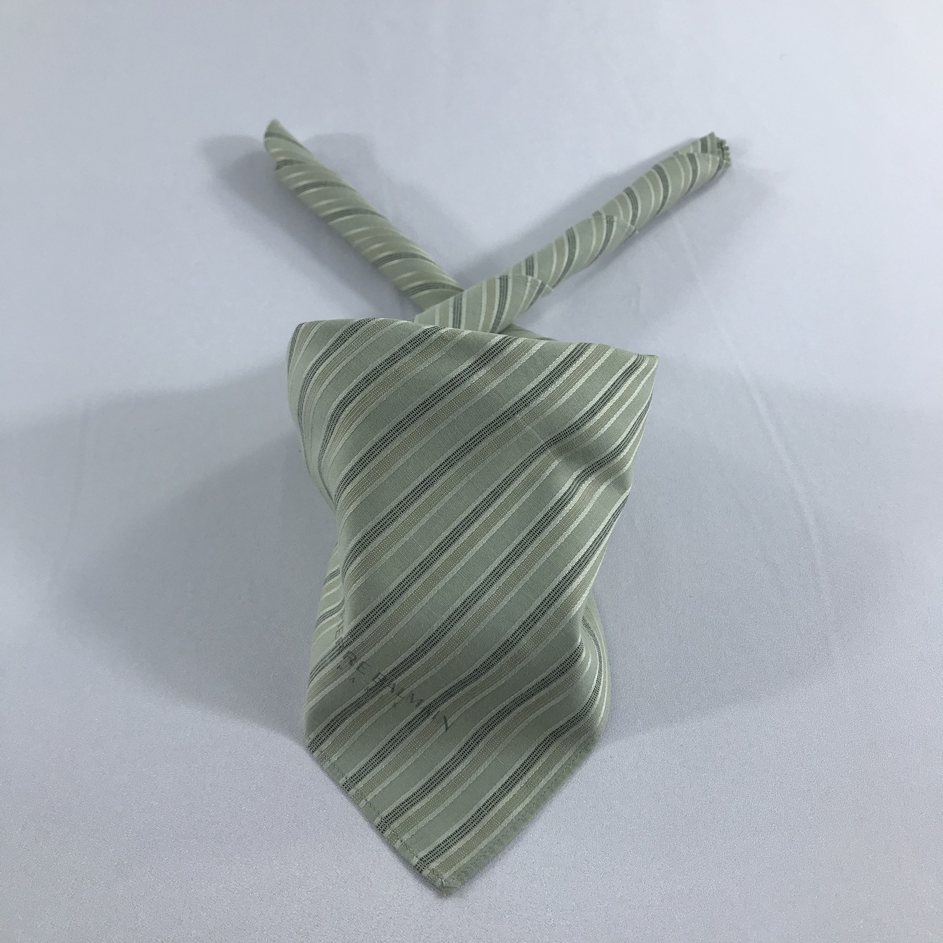 Pierre Balmain Pierre Balmain Handkerchief Neckerchief Bandana H1132 Size ONE SIZE - 1 Thumbnail