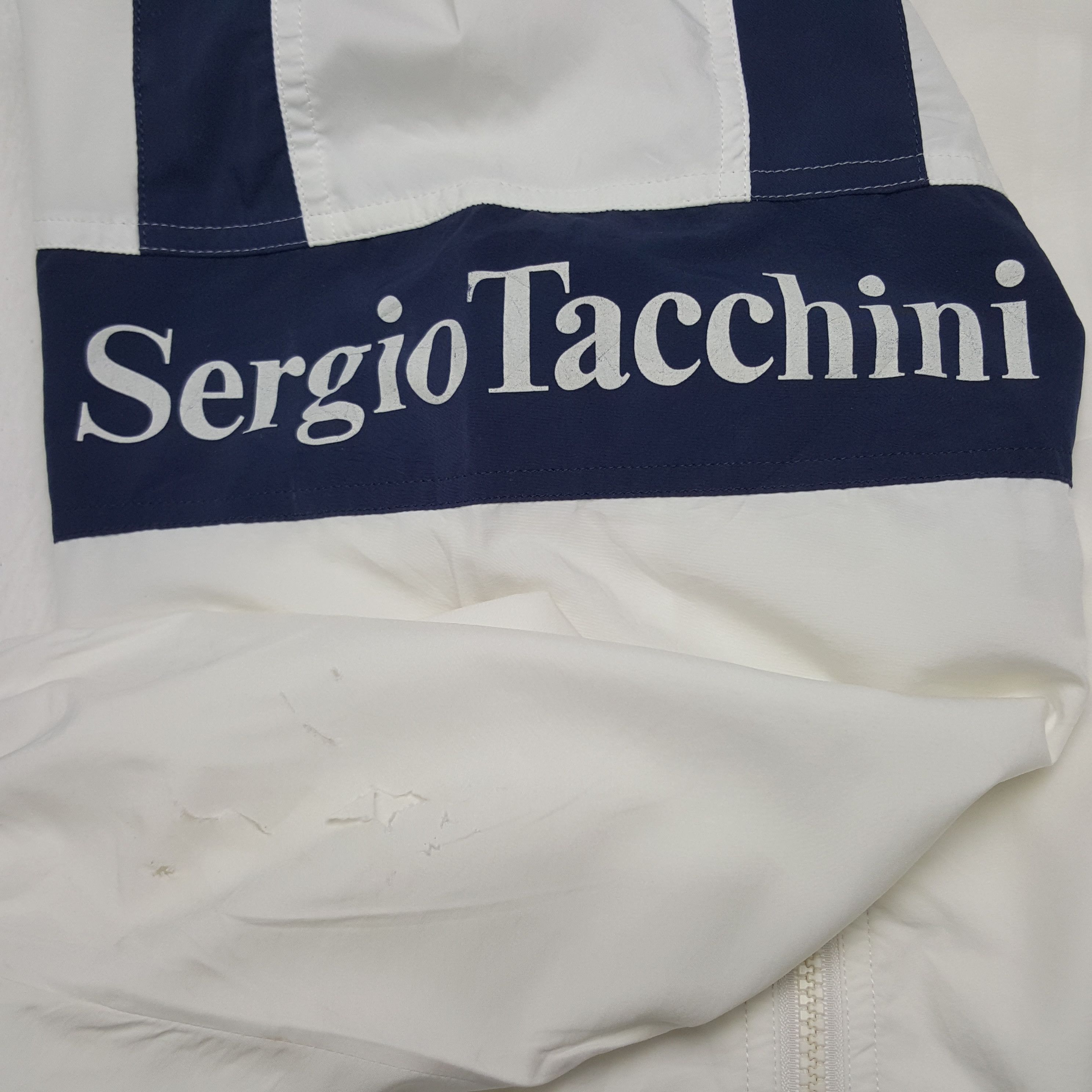 Sergio Tacchini × Vintage Vintage Sergio Tacchini Sports Style Windbreaker Jacket Size US L / EU 52-54 / 3 - 9 Thumbnail