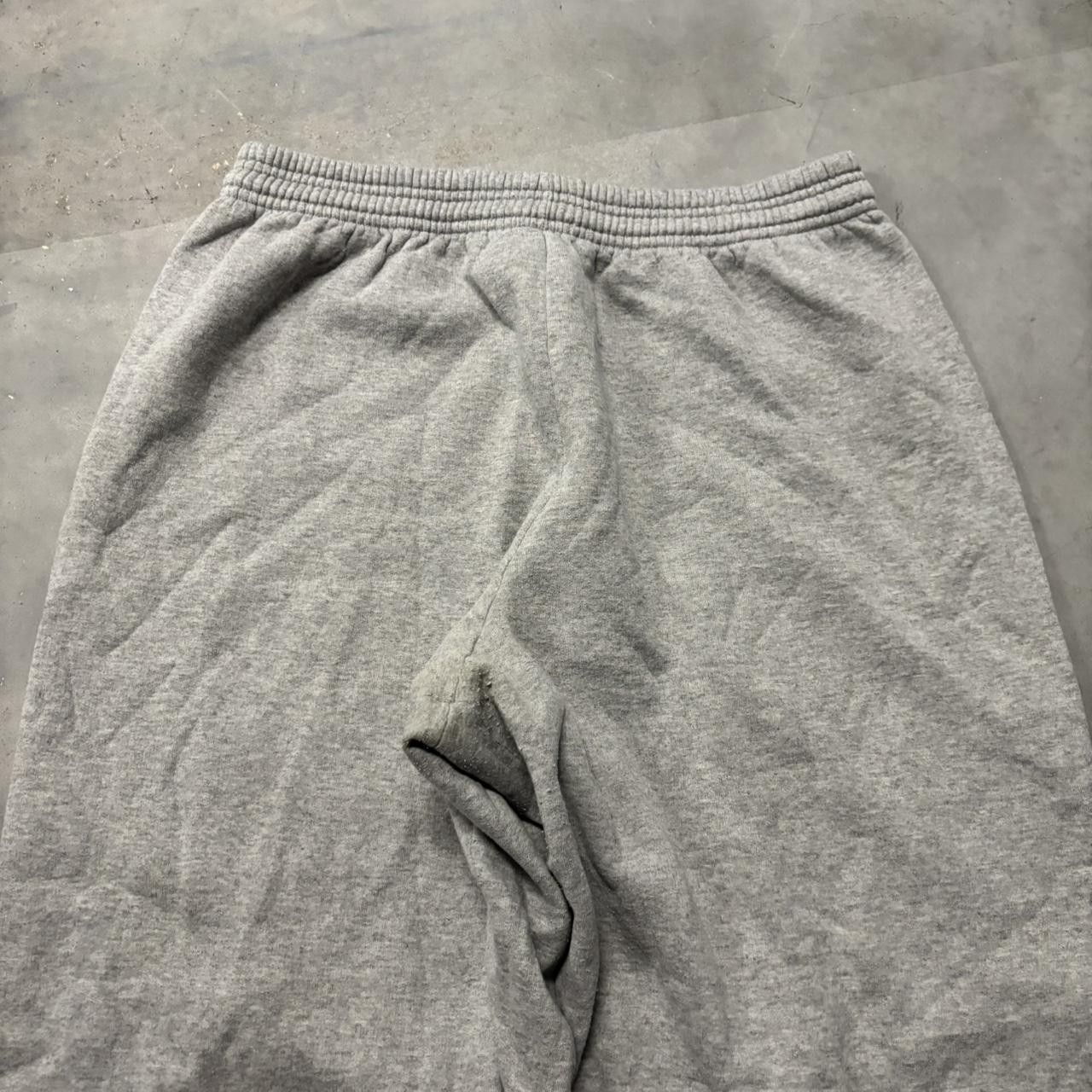 Japanese Brand × Vintage Crazy Vintage Y2K/2000s Baggy Light Grey Streetwear Essential Sweatpants! Size US 34 / EU 50 - 4 Thumbnail