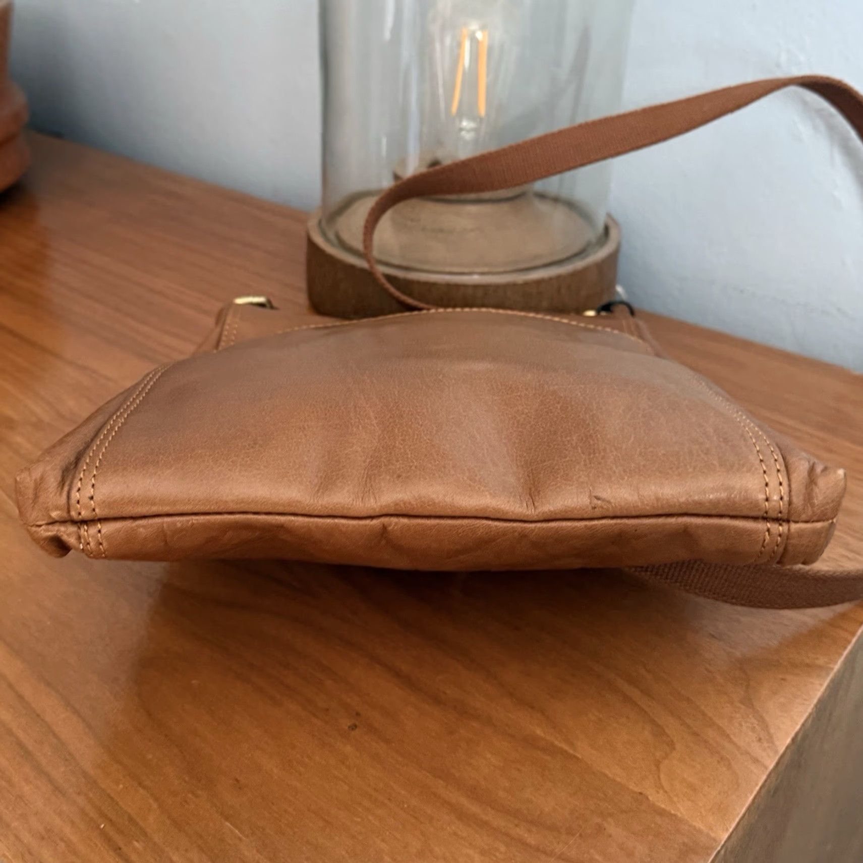 Vintage VINTAGE CONKCA LONDON Dink Dark Tan Leather Cross Body Bag Size ONE SIZE - 5 Thumbnail