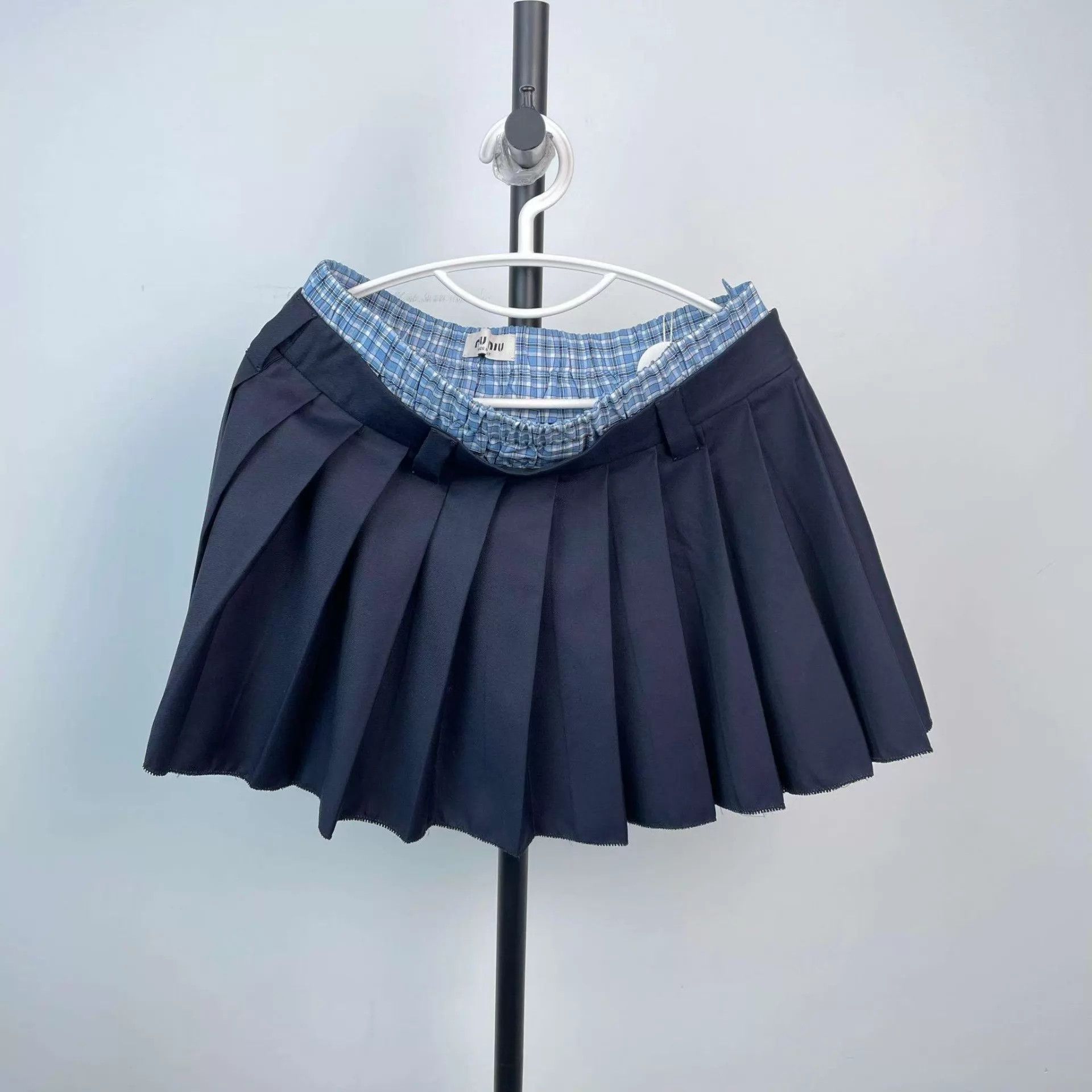 Miu Miu MIU MIU 25SS Navy Check Color Blocked Pleated Skirt 38 Size 26" / US 2 / IT 38 - 1 Thumbnail
