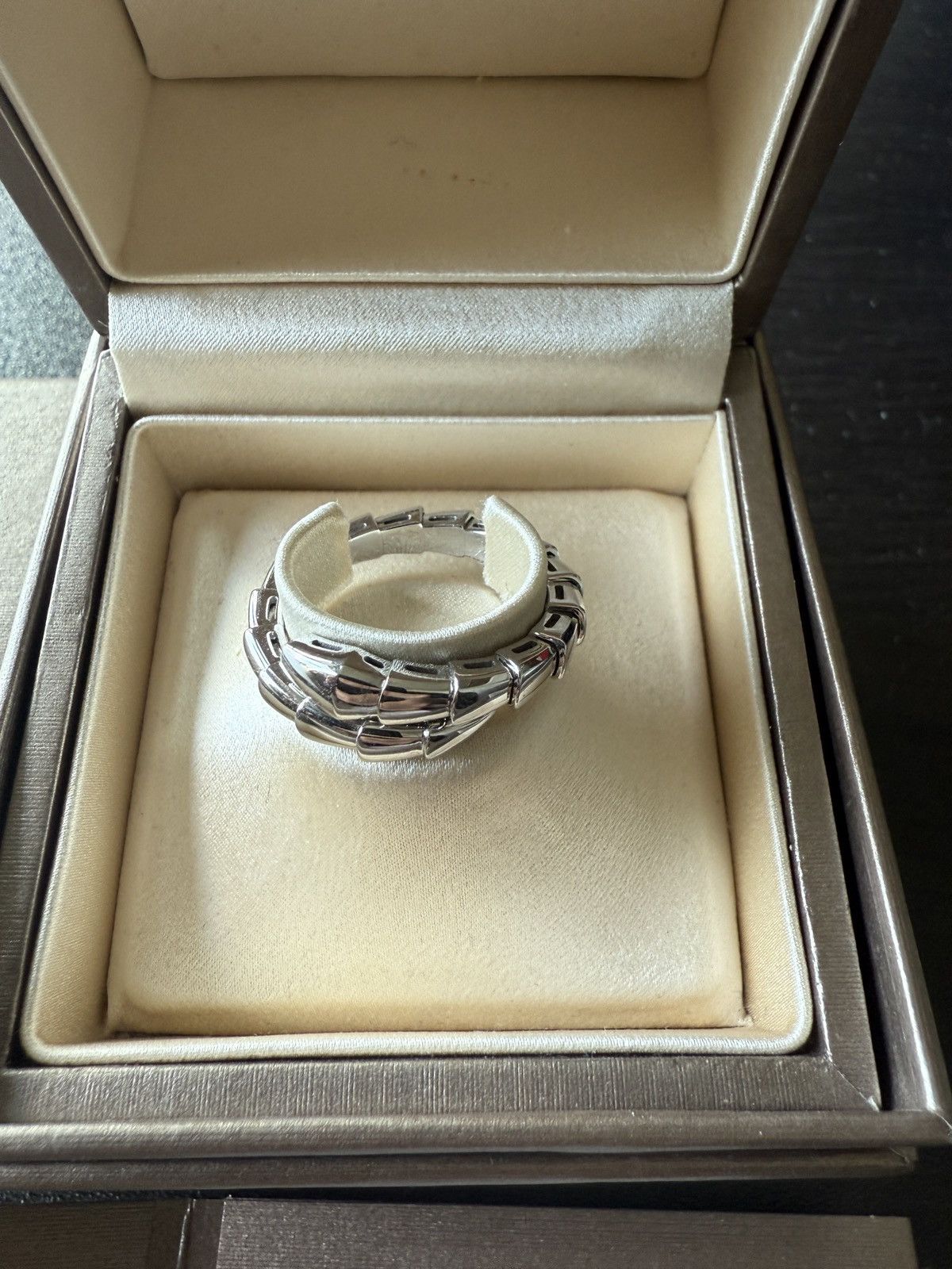 Bvlgari Bvlgari white gold ring Size 42 - 1 Thumbnail
