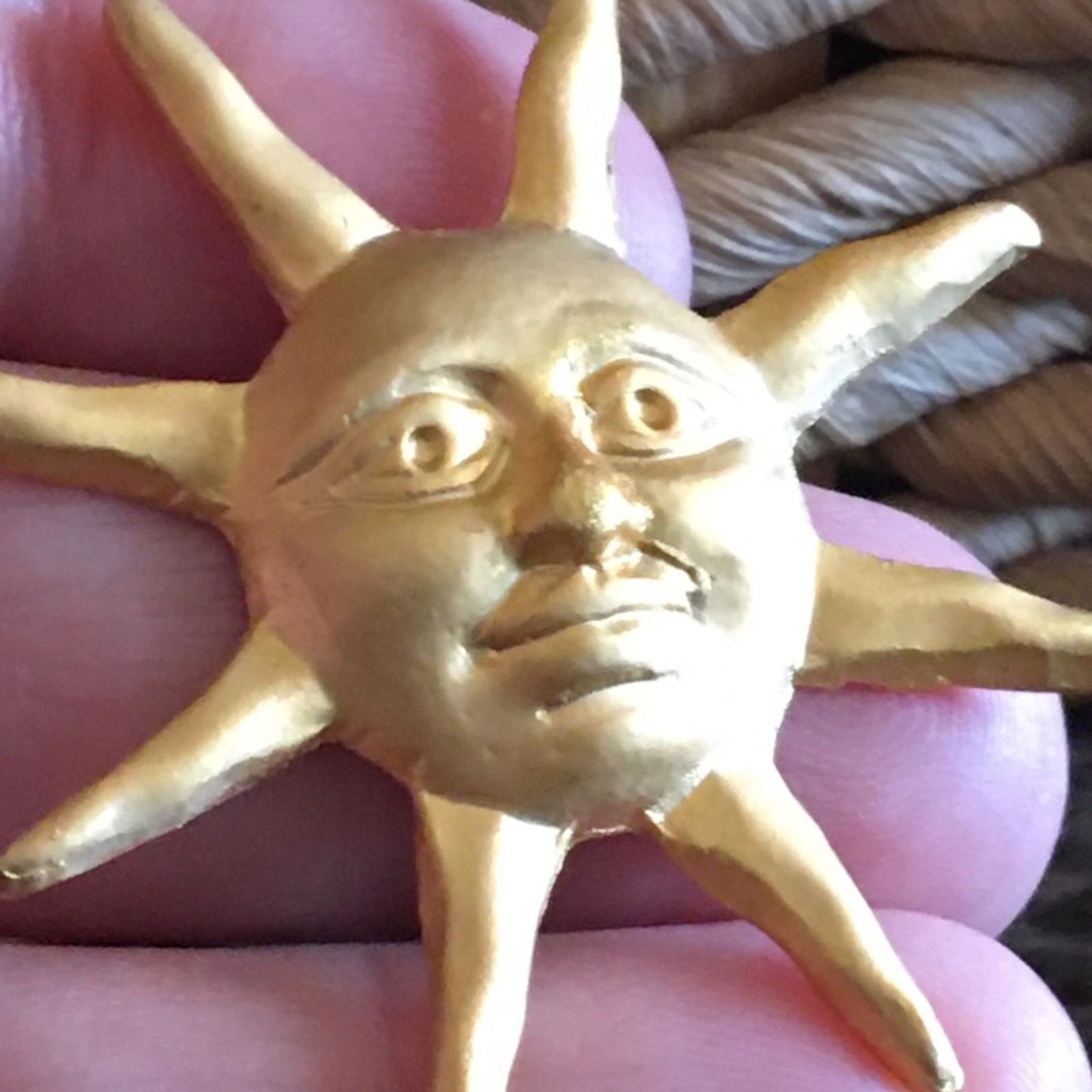 Vintage Vintage gold painted sun tac pin brooch Size ONE SIZE - 2 Thumbnail