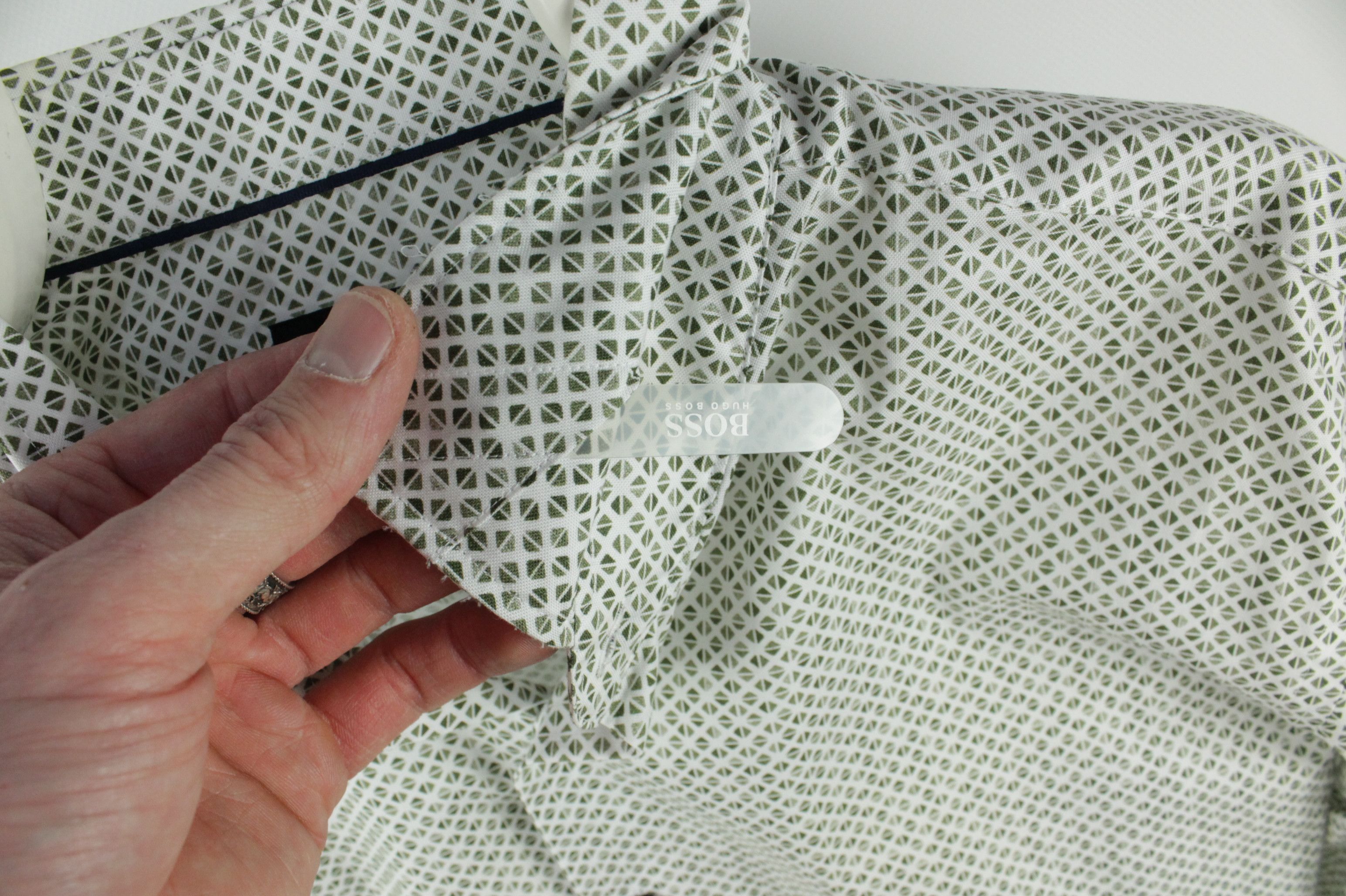 Designer × Hugo Boss Hugo Boss H-Joe Micro Pattern Regular Fit Dress Shirt Men's Size US L / EU 52-54 / 3 - 4 Thumbnail