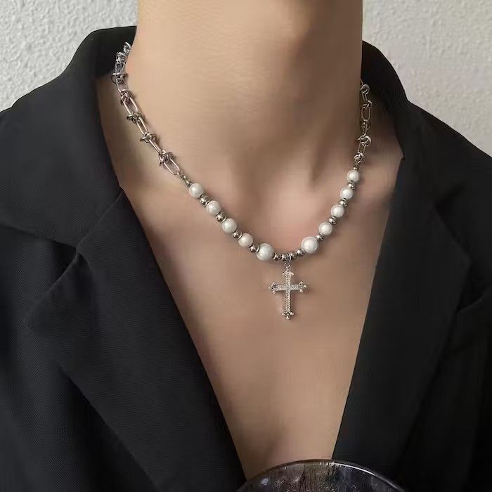 Jewelry × Vintage Pearl Reflective Cross Necklace Size ONE SIZE - 2 Thumbnail