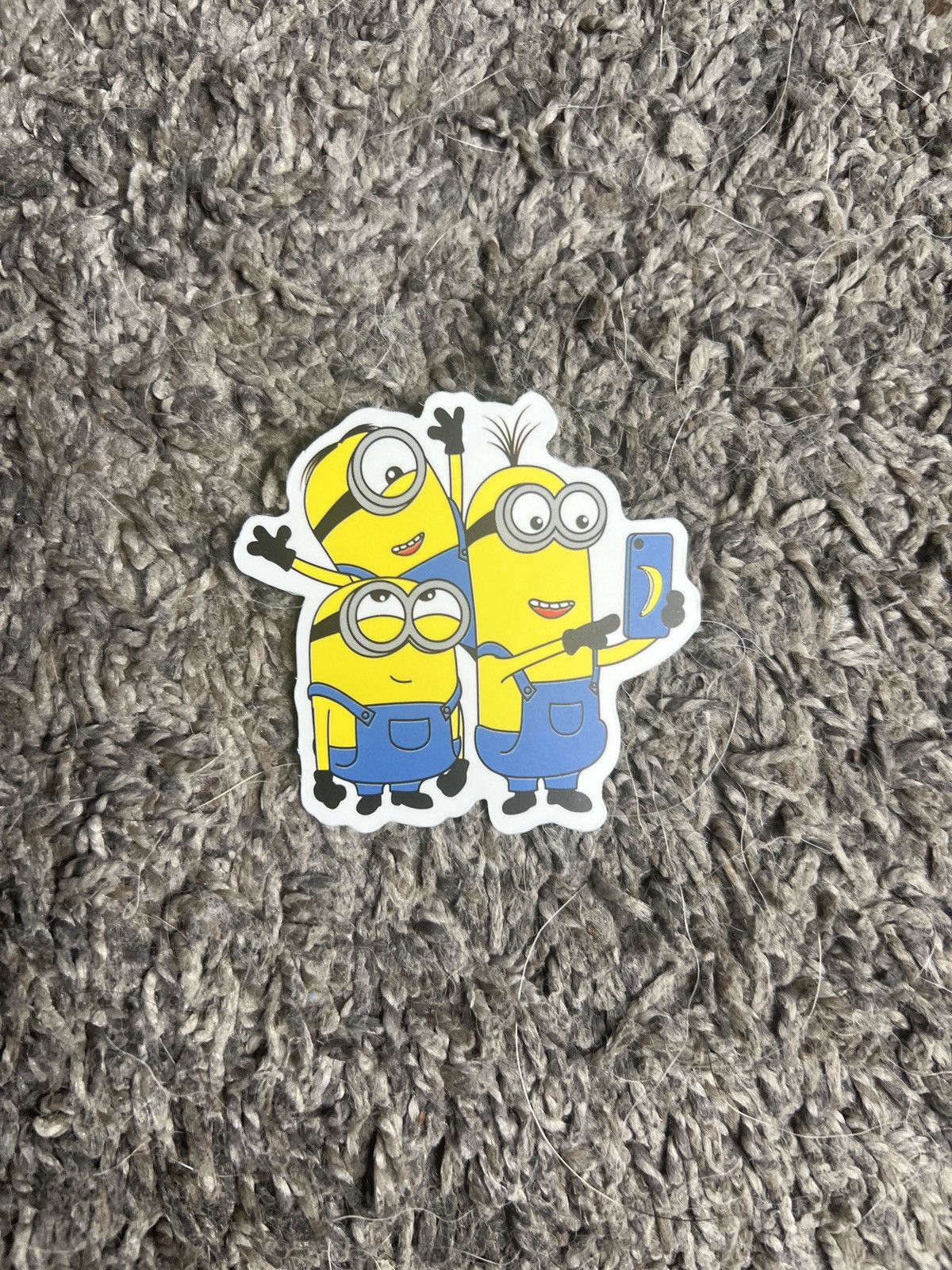 Hypebeast Despicable Me Minions Taking Selfie Sticker Size ONE SIZE - 1 Thumbnail