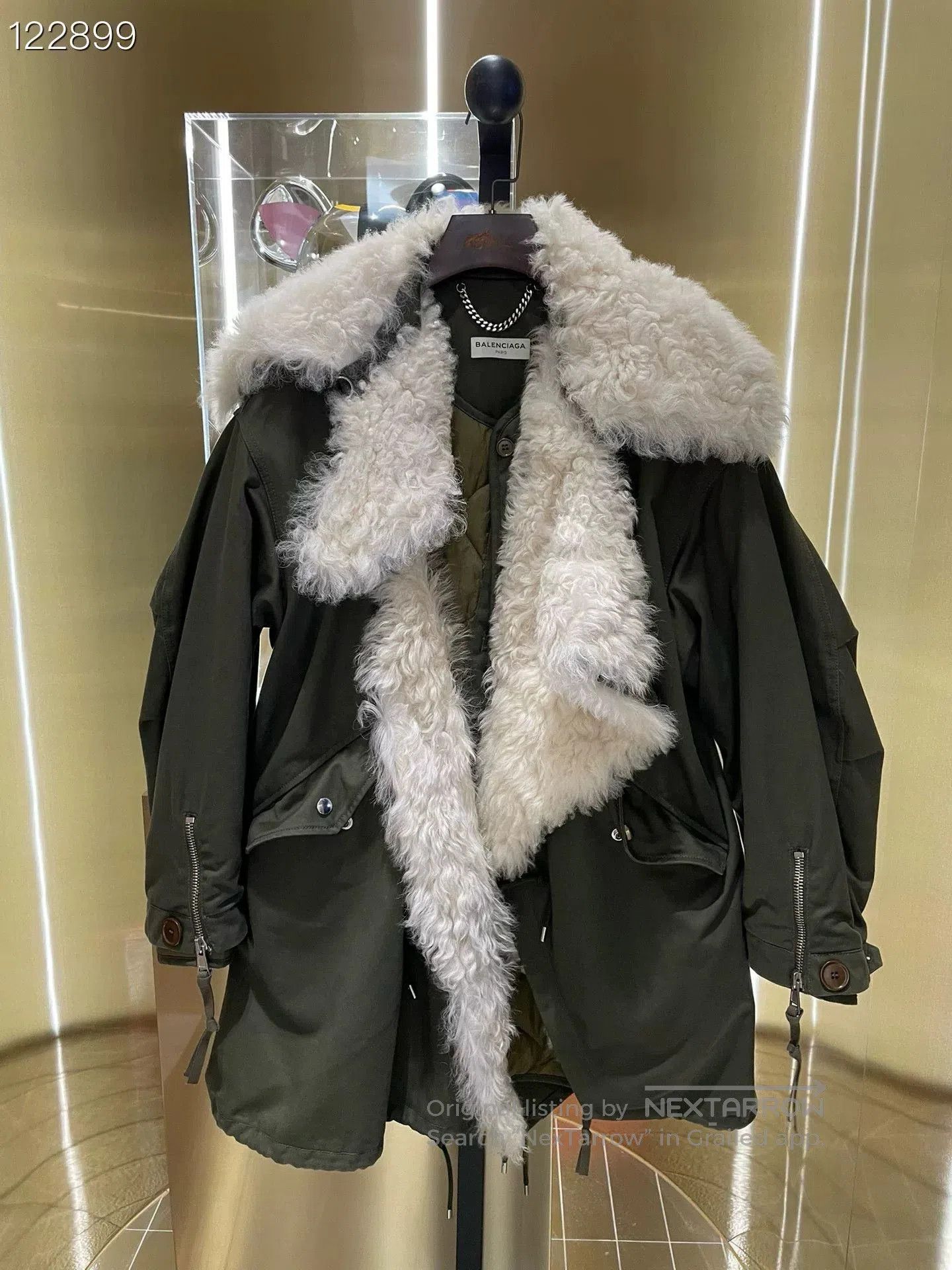 Balenciaga Balenciaga Army Green Fur Collar Coat. Size XXS / US 00 / IT 34 - 1 Thumbnail