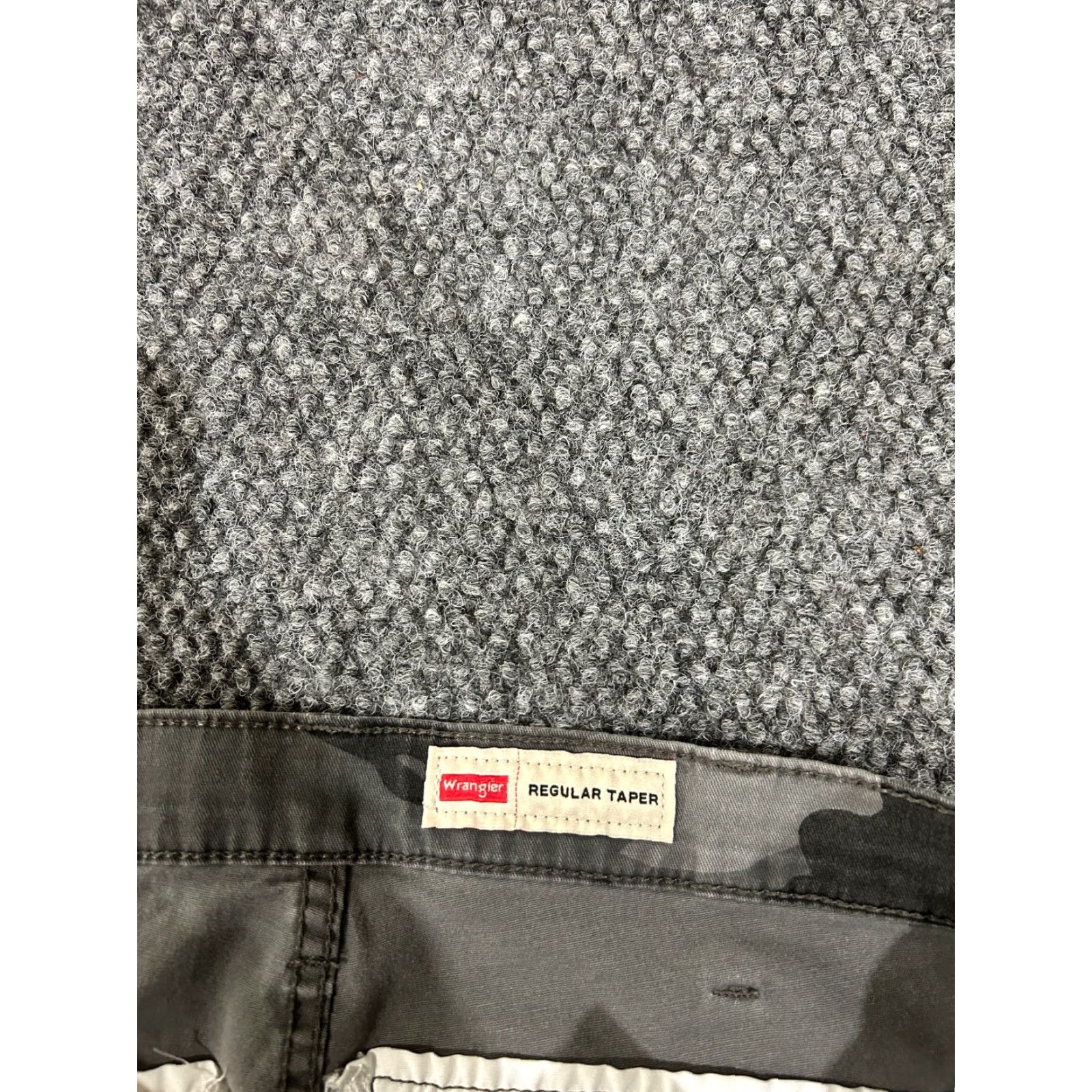 Wrangler VINTAGE? No. Wait avoid extra. Title: Wrangler Cargo Pants Mens 34x30 Gray Camo Regular Taper Tactical Utility Cargo Pants Mens 34 Gray Size US 34 / EU 50 - 4 Thumbnail