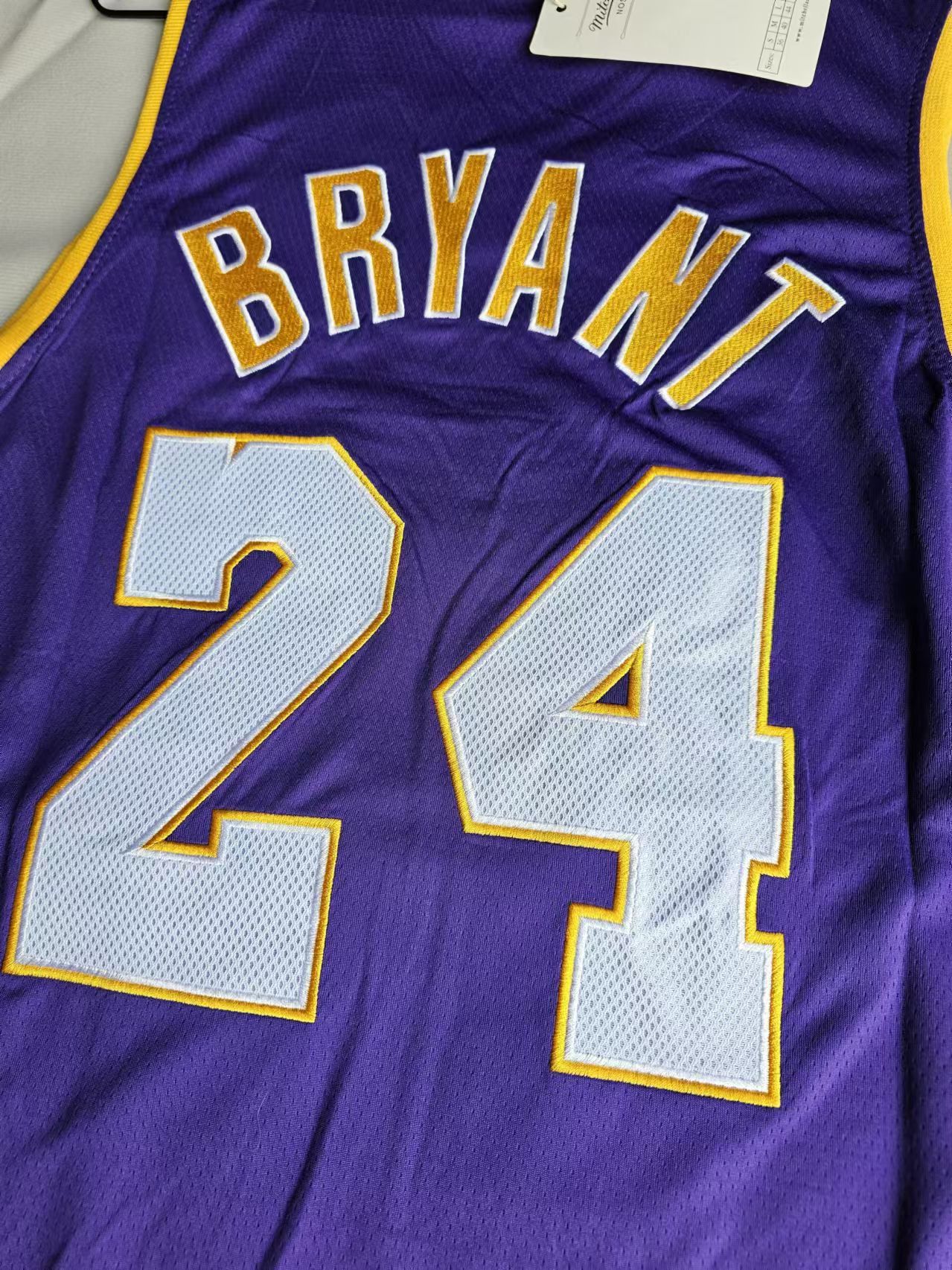 NBA 2008 09 Lakers #24 Kobe Bryant Jersey XL Size US XL / EU 56 / 4 - 4 Thumbnail