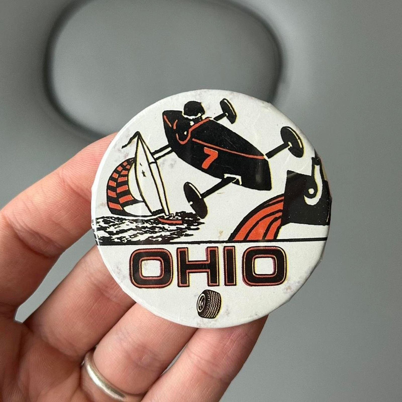 Other × Vintage Rare vintage 60s 70s 80s ohio pin button metal odd round Size ONE SIZE - 1 Thumbnail