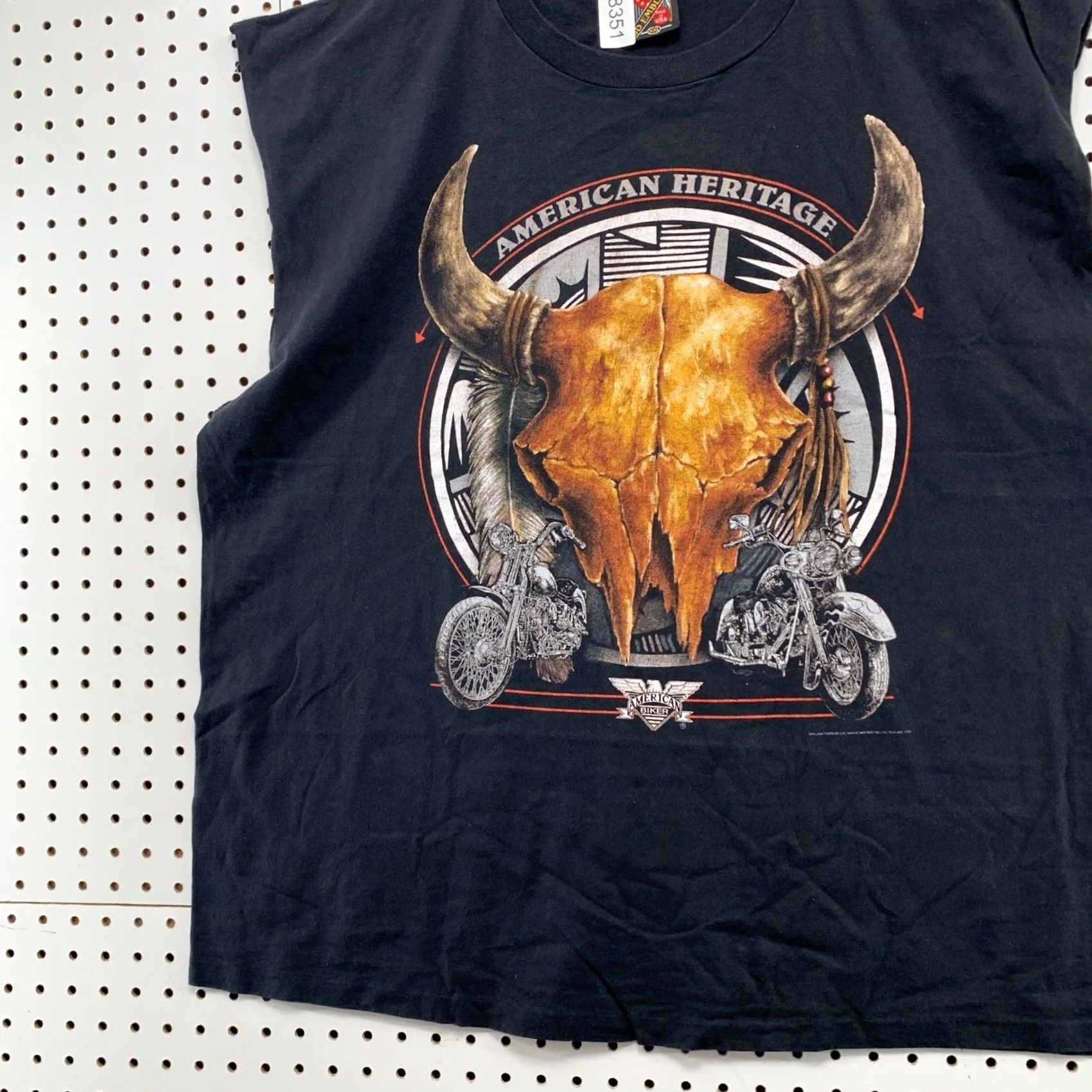 Vintage VINTAGE 3D Emblem Sleeveless T Shirt Mens XXL Black Biker Outlaw Motorcycle T-Shirt Graphic Print Logo Crew Neck Summer 1990s Mens Size US XXL / EU 58 / 5 - 3 Thumbnail